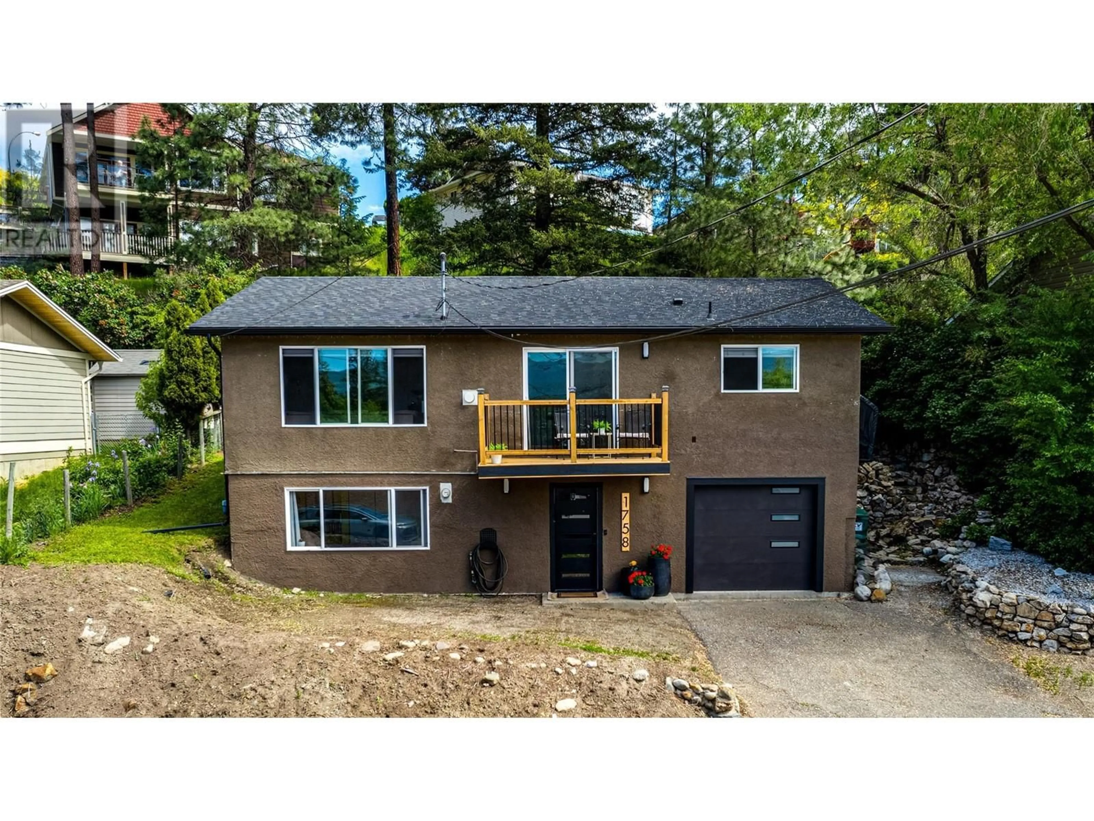 A pic from outside/outdoor area/front of a property/back of a property/a pic from drone, unknown for 1758 GRANDVIEW AVENUE, Lumby British Columbia V0E2G0