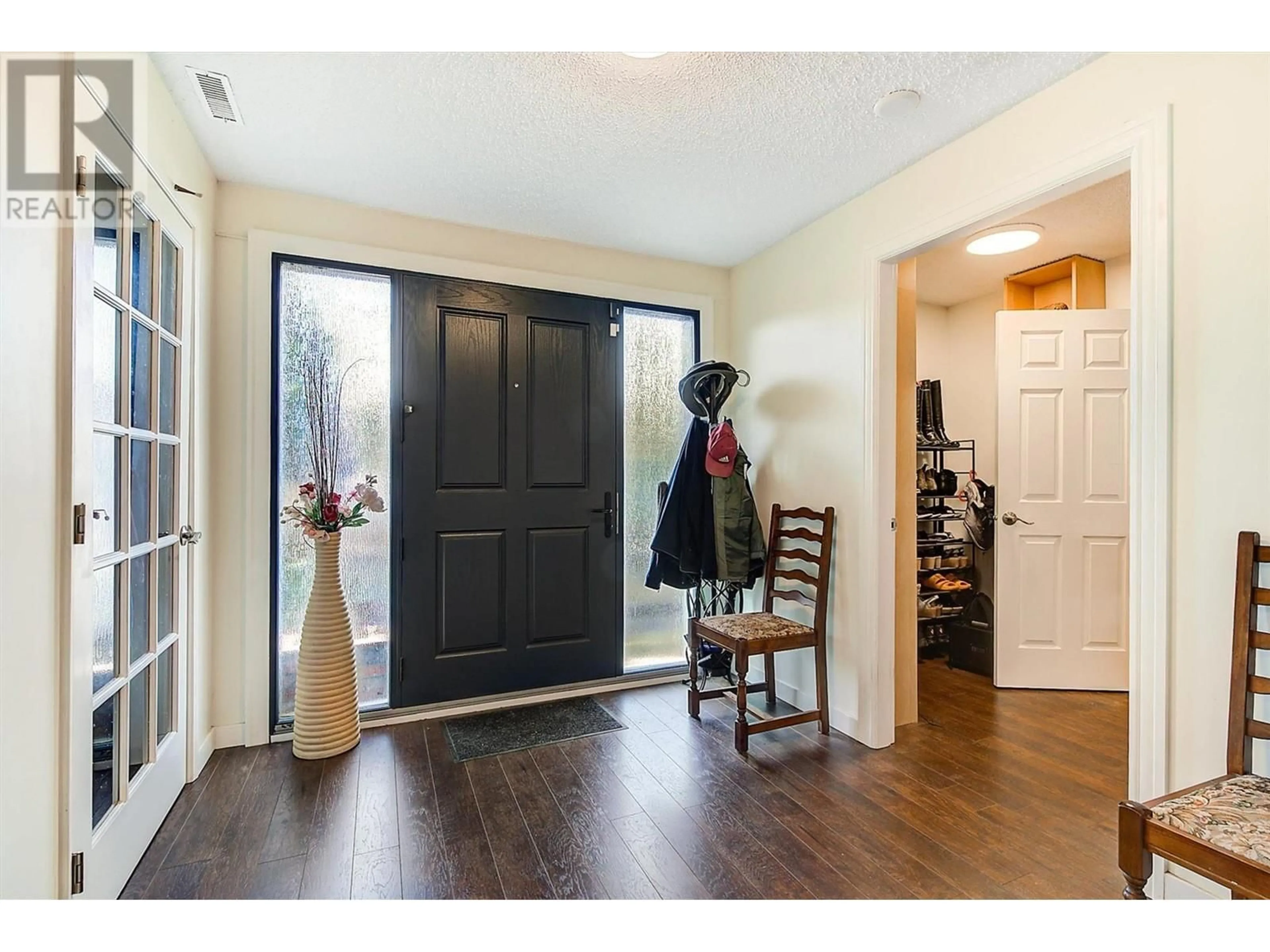 Indoor entryway for 2415 COLLINGWOOD ROAD, West Kelowna British Columbia V1Z2C3