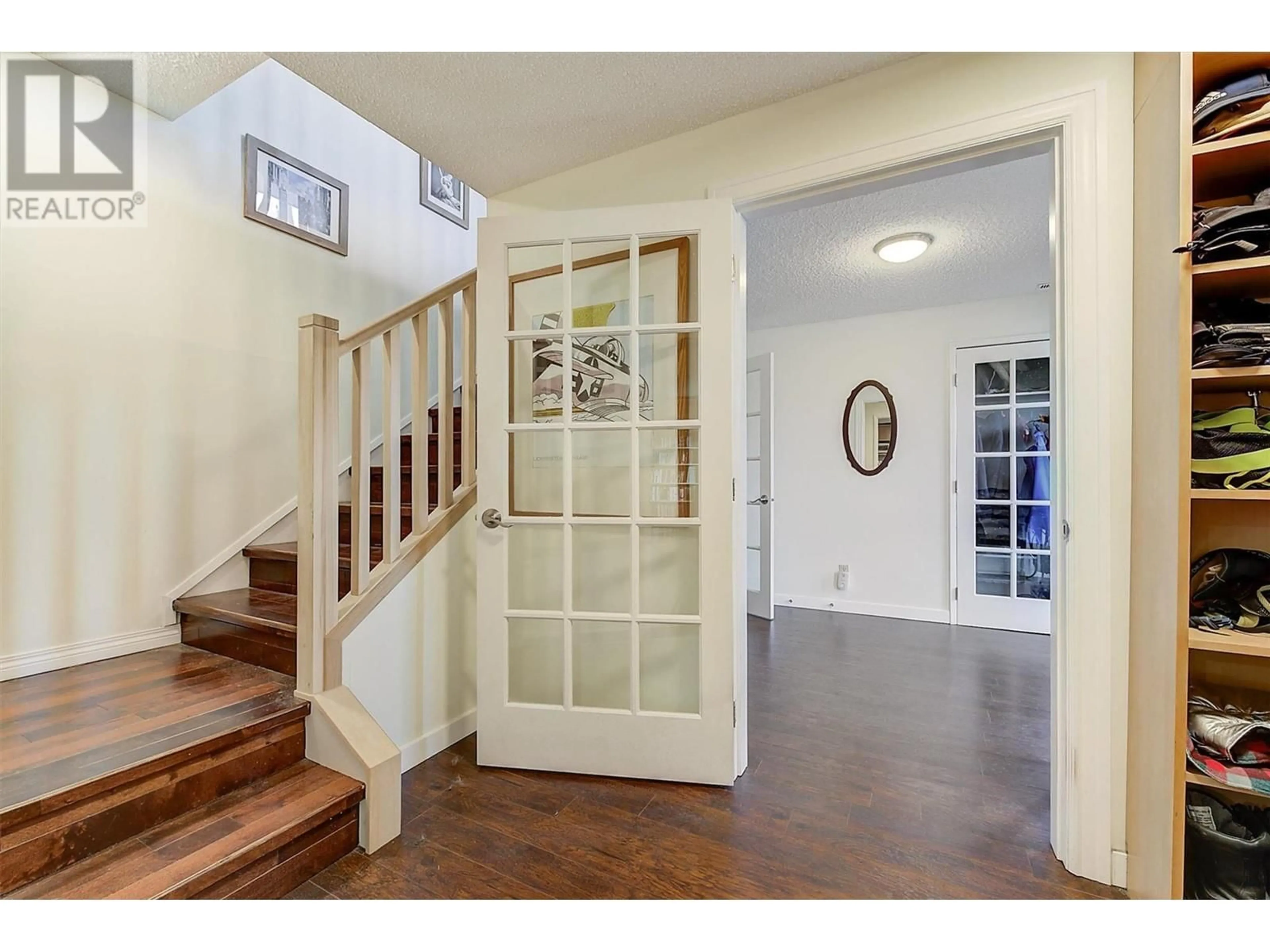 Indoor entryway for 2415 COLLINGWOOD ROAD, West Kelowna British Columbia V1Z2C3