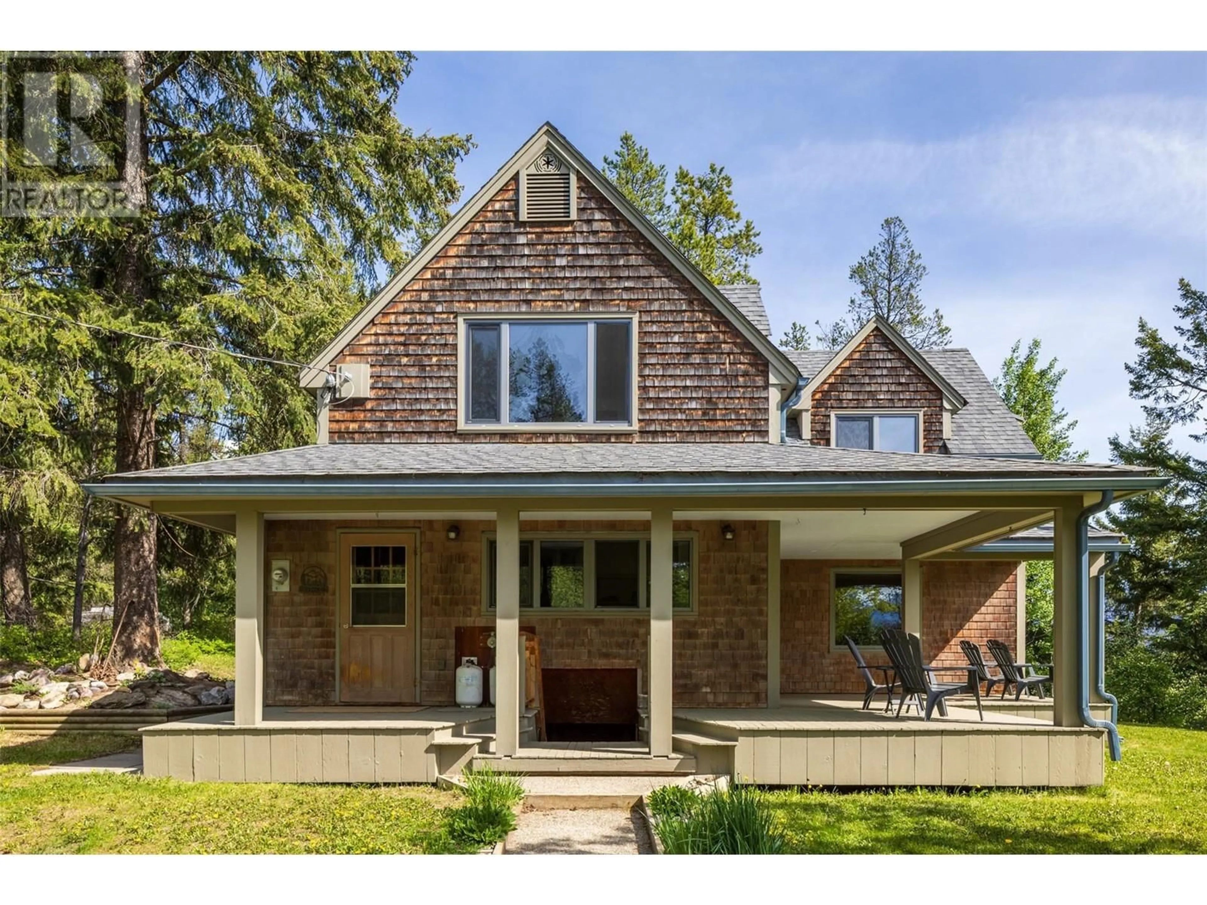 Home with brick exterior material, unknown for 1615 CAMPBELL ROAD, Golden British Columbia V0A1H7