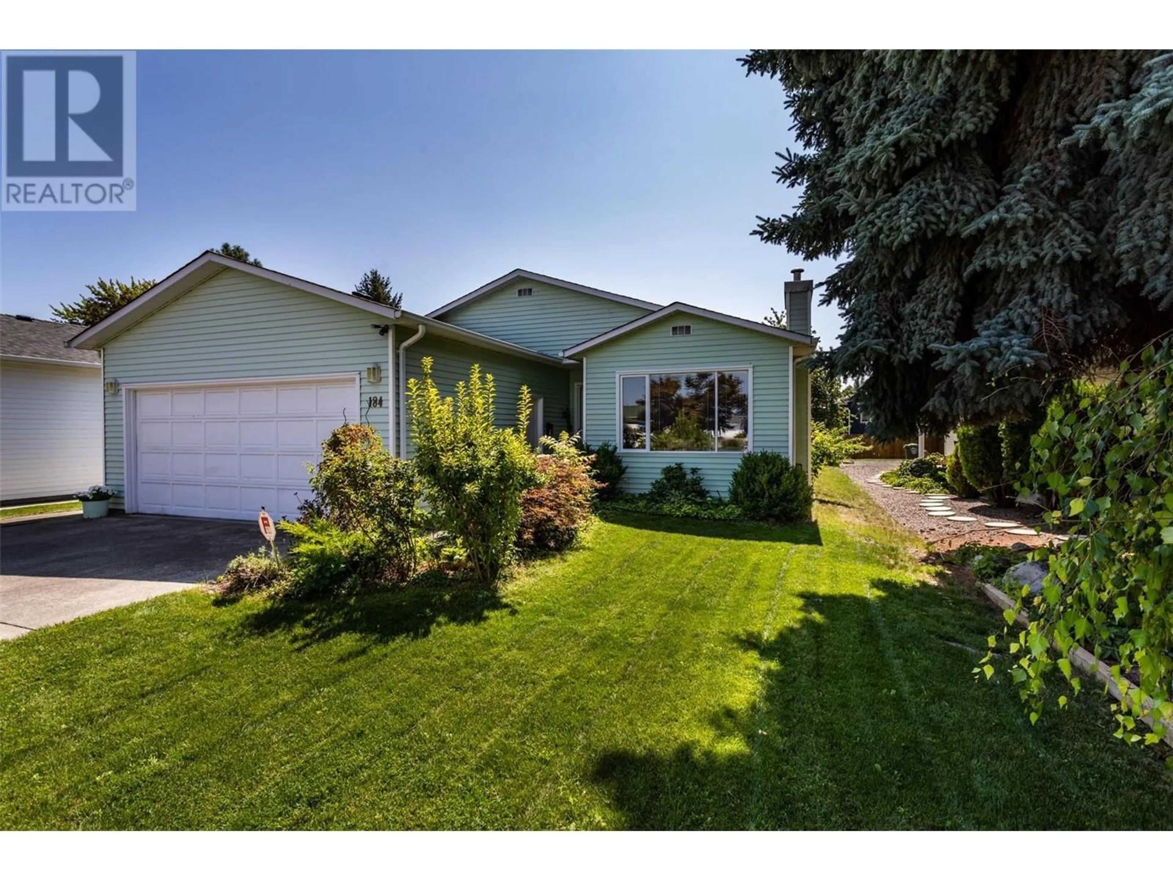 A pic from outside/outdoor area/front of a property/back of a property/a pic from drone, street for 184 - 1255 RAYMER AVENUE, Kelowna British Columbia V1W3S3