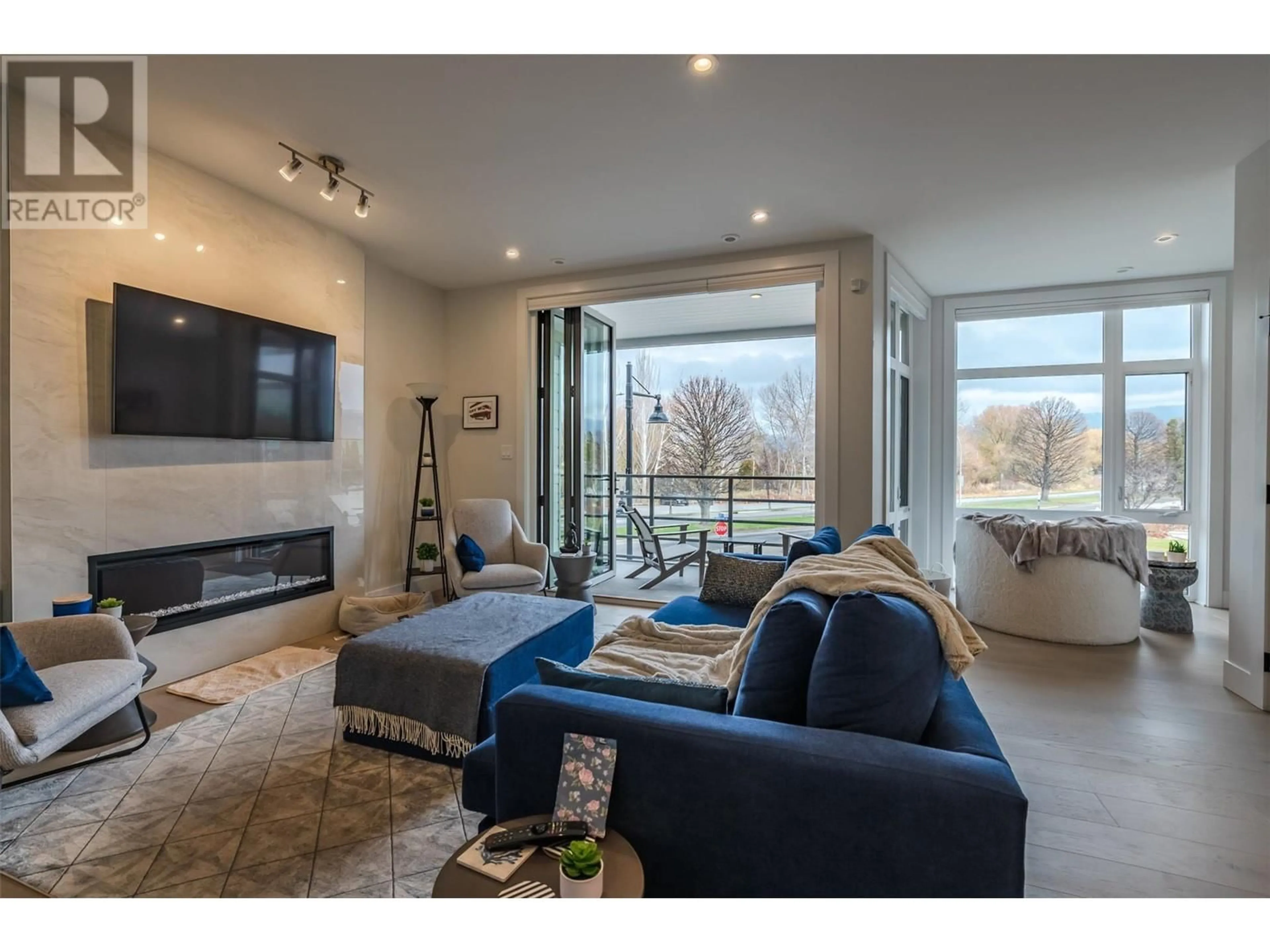 Living room with furniture, unknown for 108 - 201 WYLIE STREET, Penticton British Columbia V2A0H3