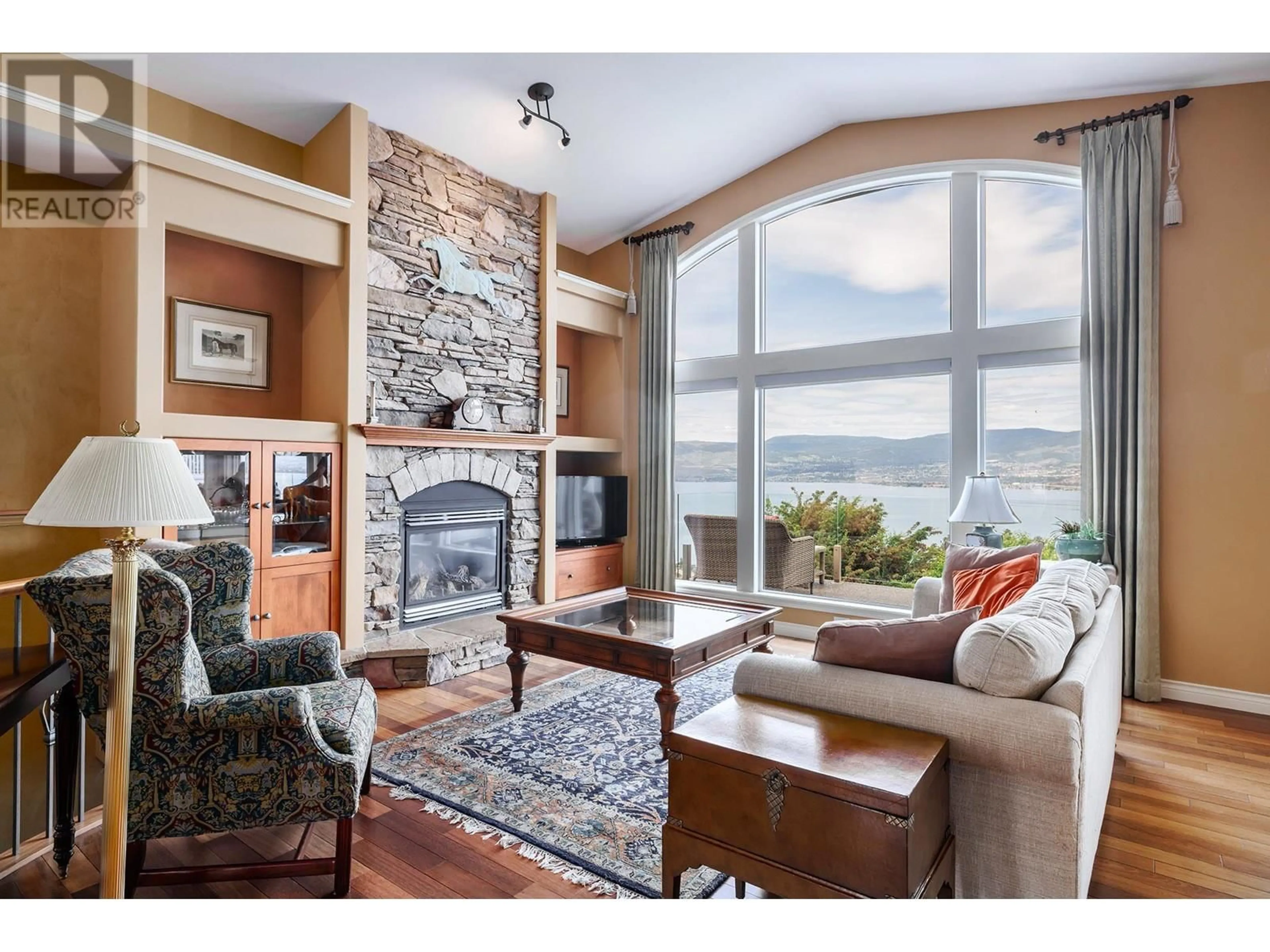 Living room with furniture, unknown for 370 SANDPIPER STREET, Kelowna British Columbia V1W4K7