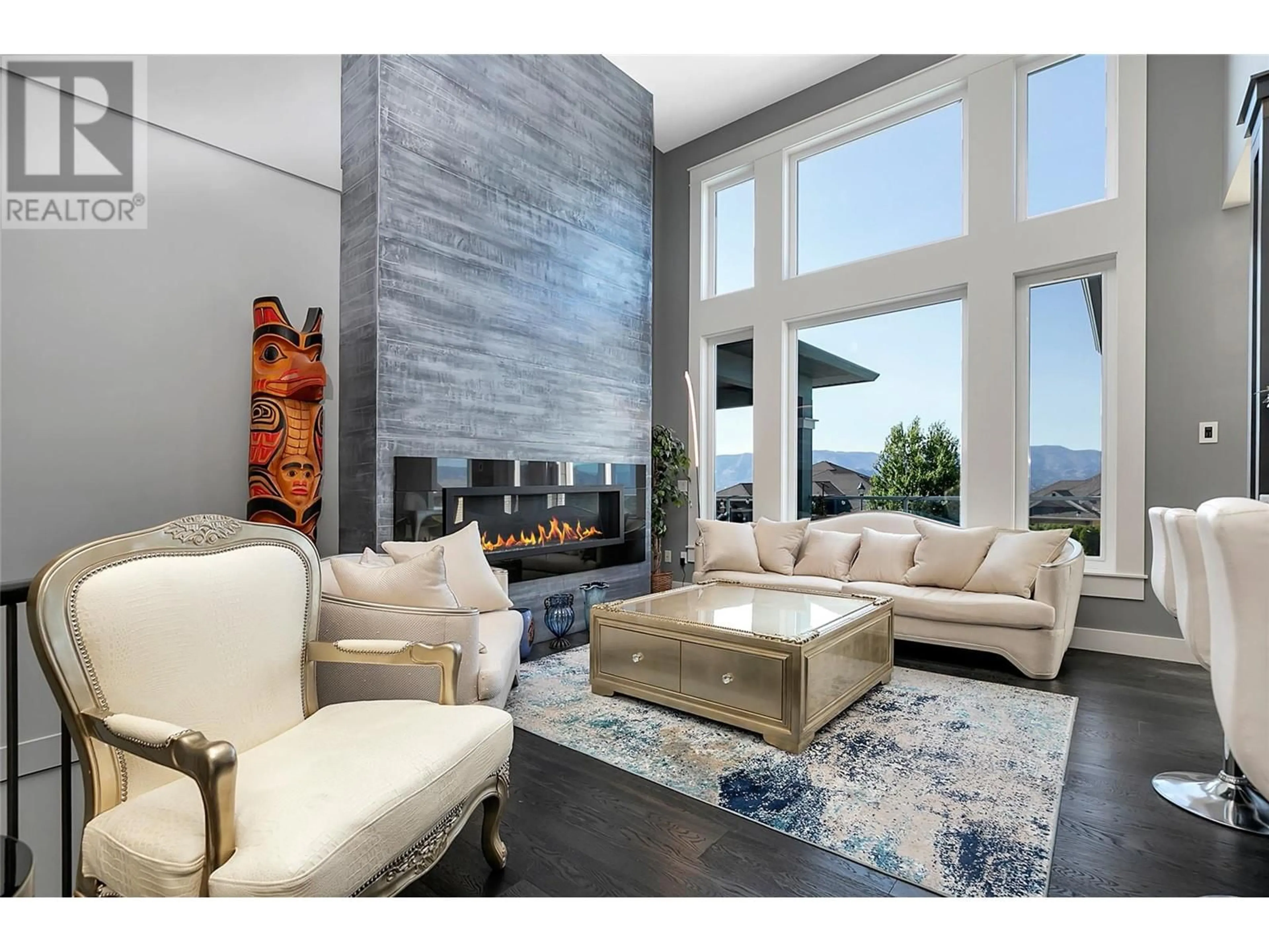 Living room with furniture, unknown for 440 AUDUBON COURT, Kelowna British Columbia V1W5K3