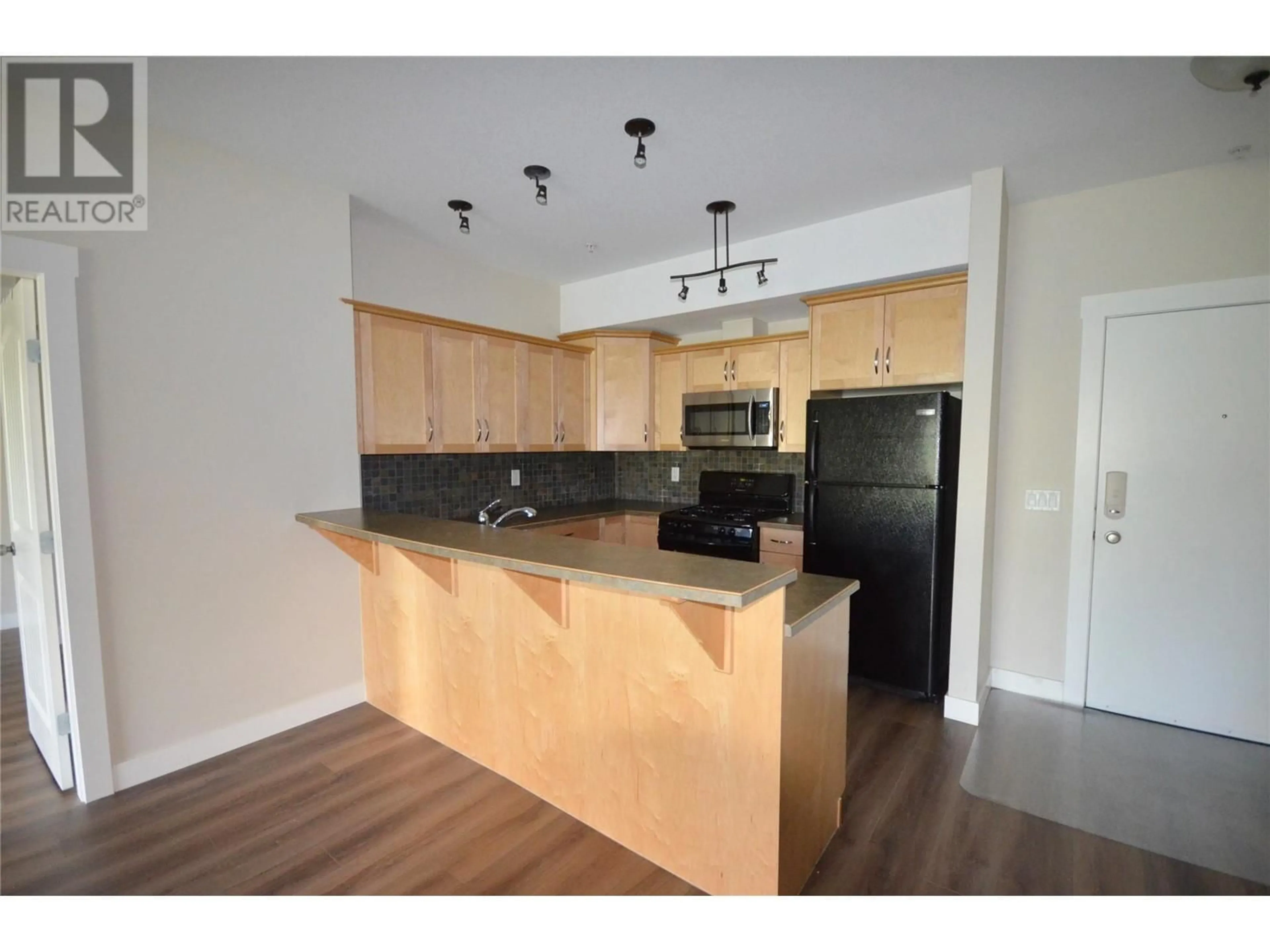 Unknown for 201 - 3180 BEAVER LAKE ROAD, Lake Country British Columbia V4V2R5