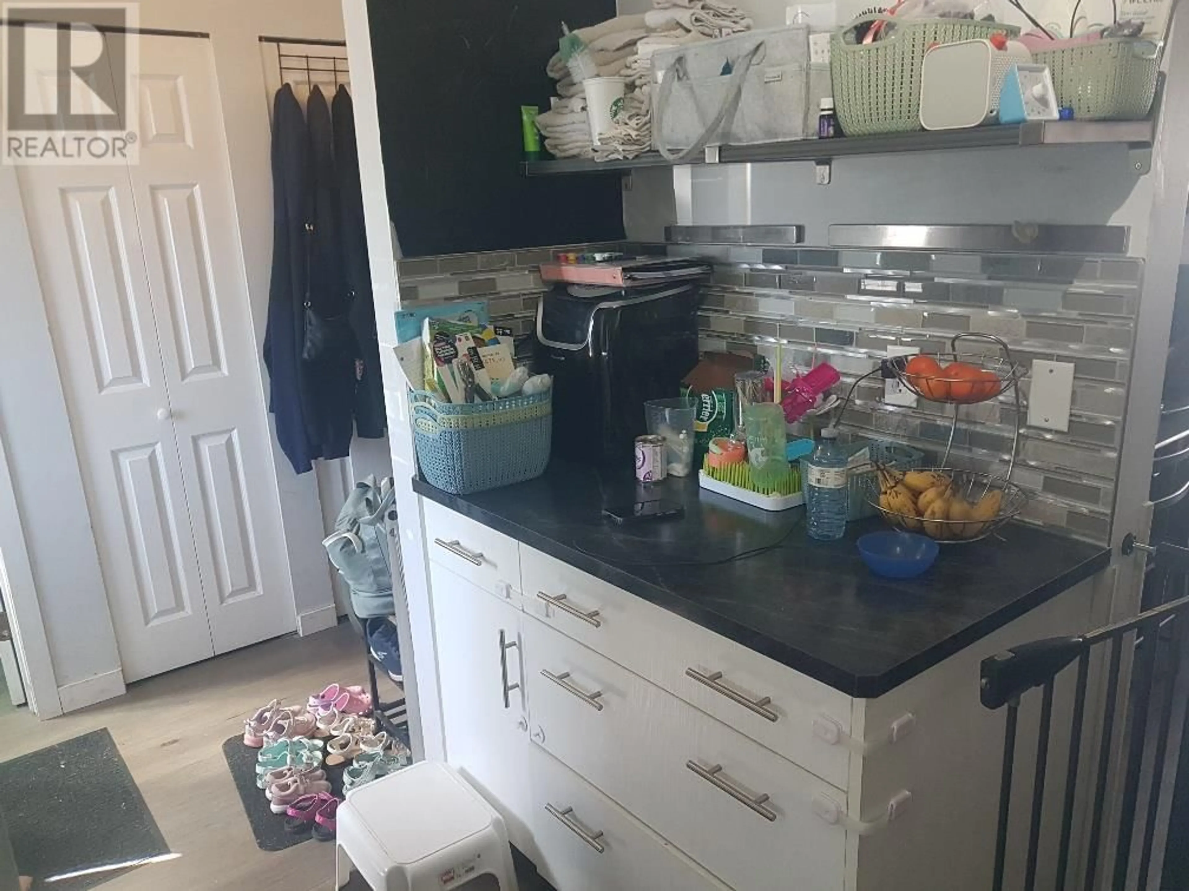 Standard kitchen, unknown for 106 - 970 OAKVILLE STREET, Penticton British Columbia V2A8J6