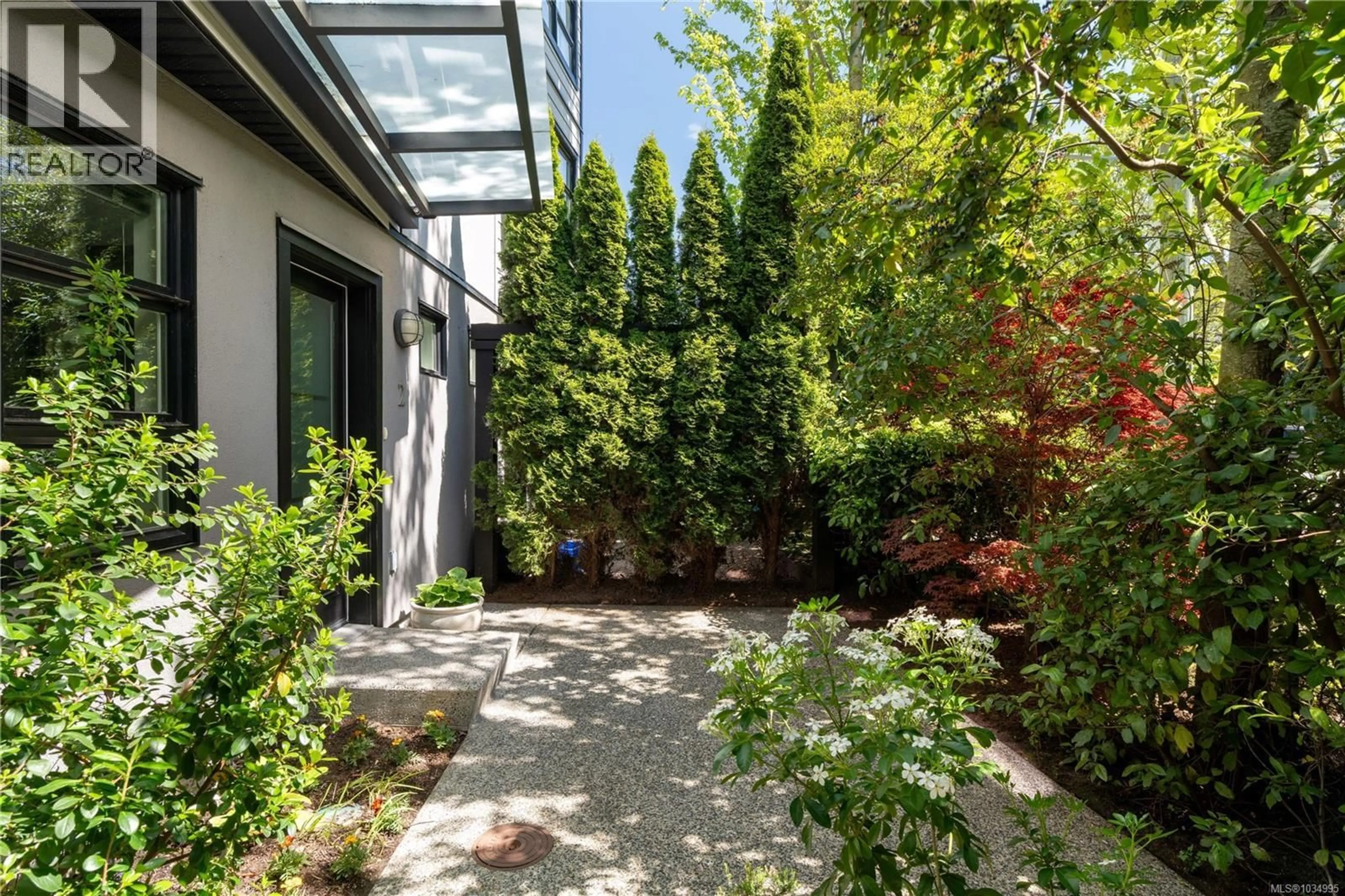 Patio, street for 2 - 1234 JOHNSON STREET, Victoria British Columbia V8V3P1