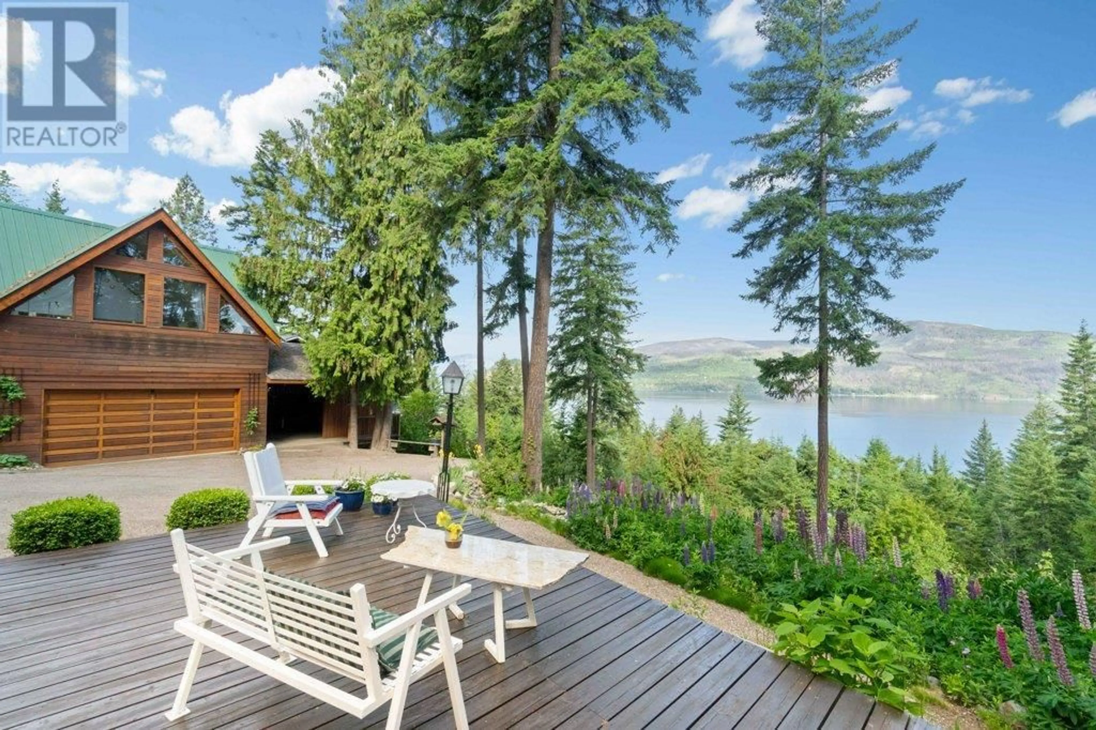 Patio, water/lake/river/ocean view for 2593 DUNCAN ROAD, Blind Bay British Columbia V0E1H1