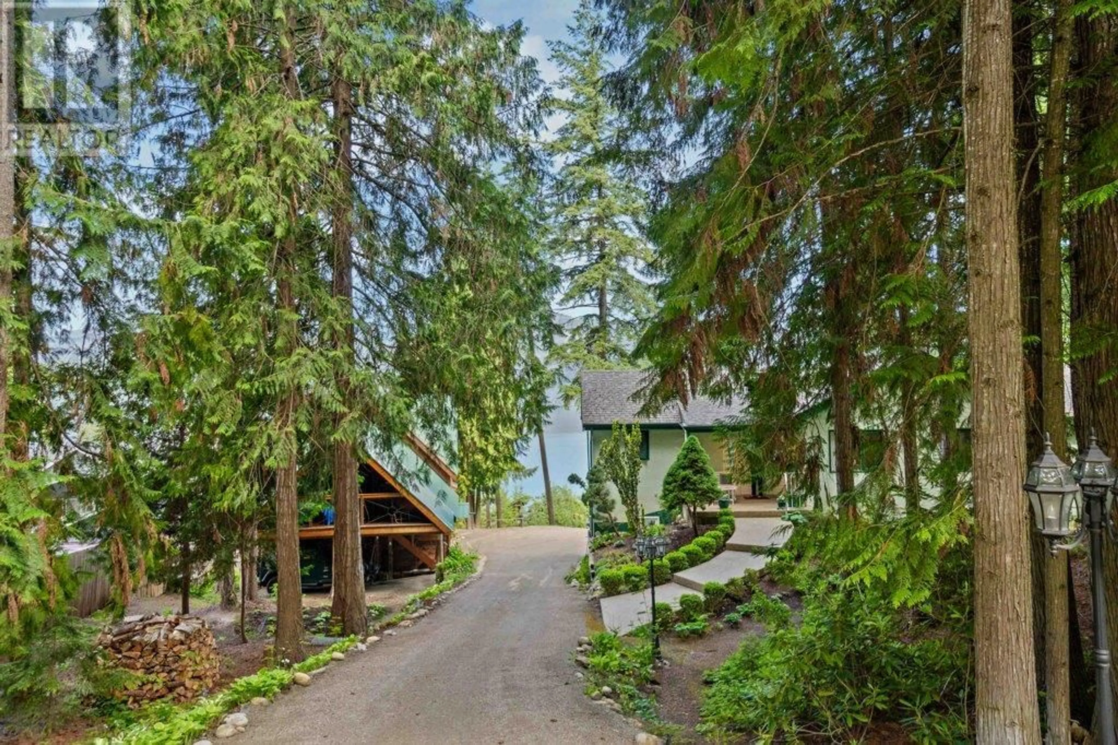 Patio, forest/trees view for 2593 DUNCAN ROAD, Blind Bay British Columbia V0E1H1