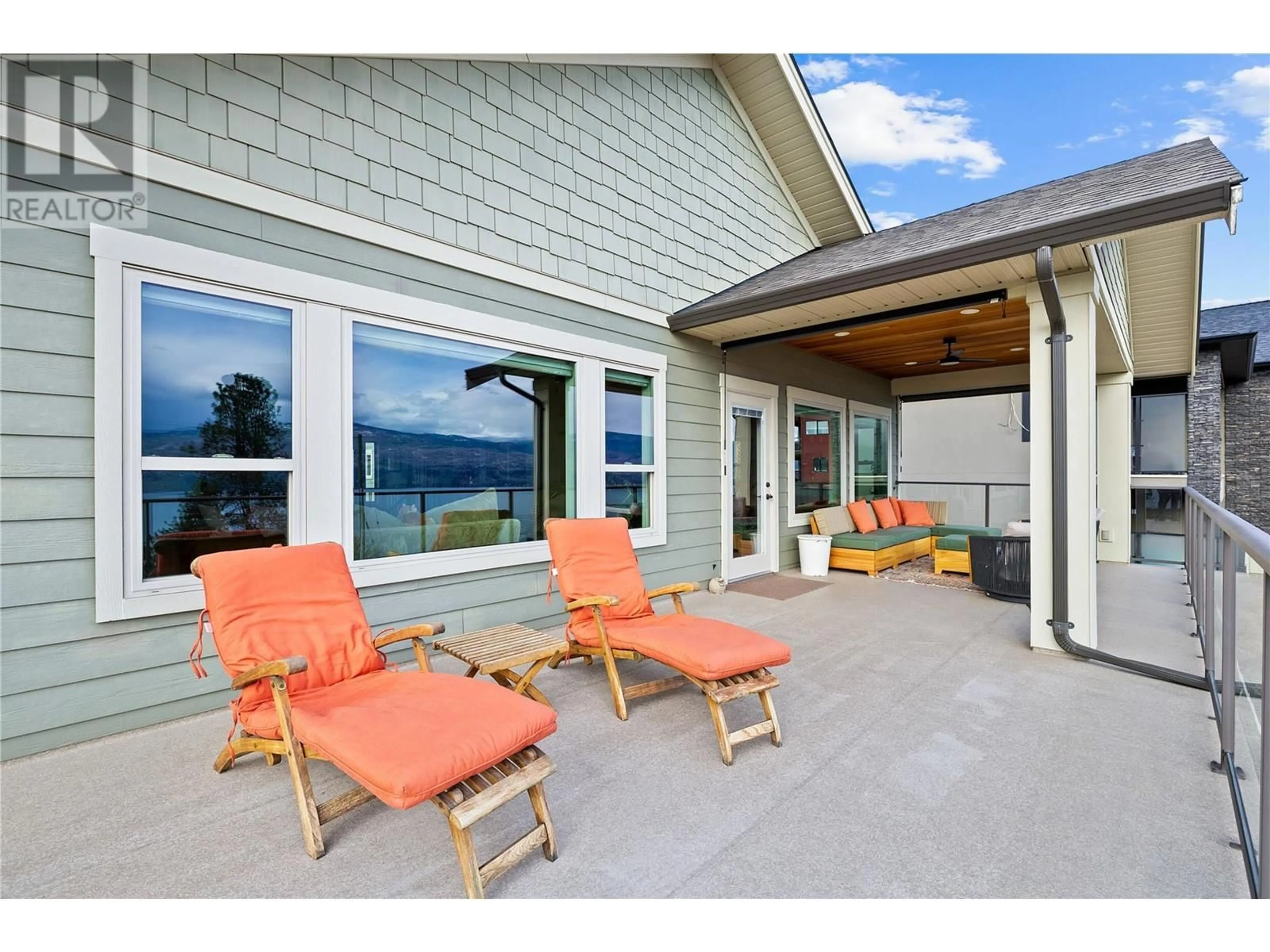 Patio, water/lake/river/ocean view for 3271 KING ROAD, West Kelowna British Columbia V1Z2B6