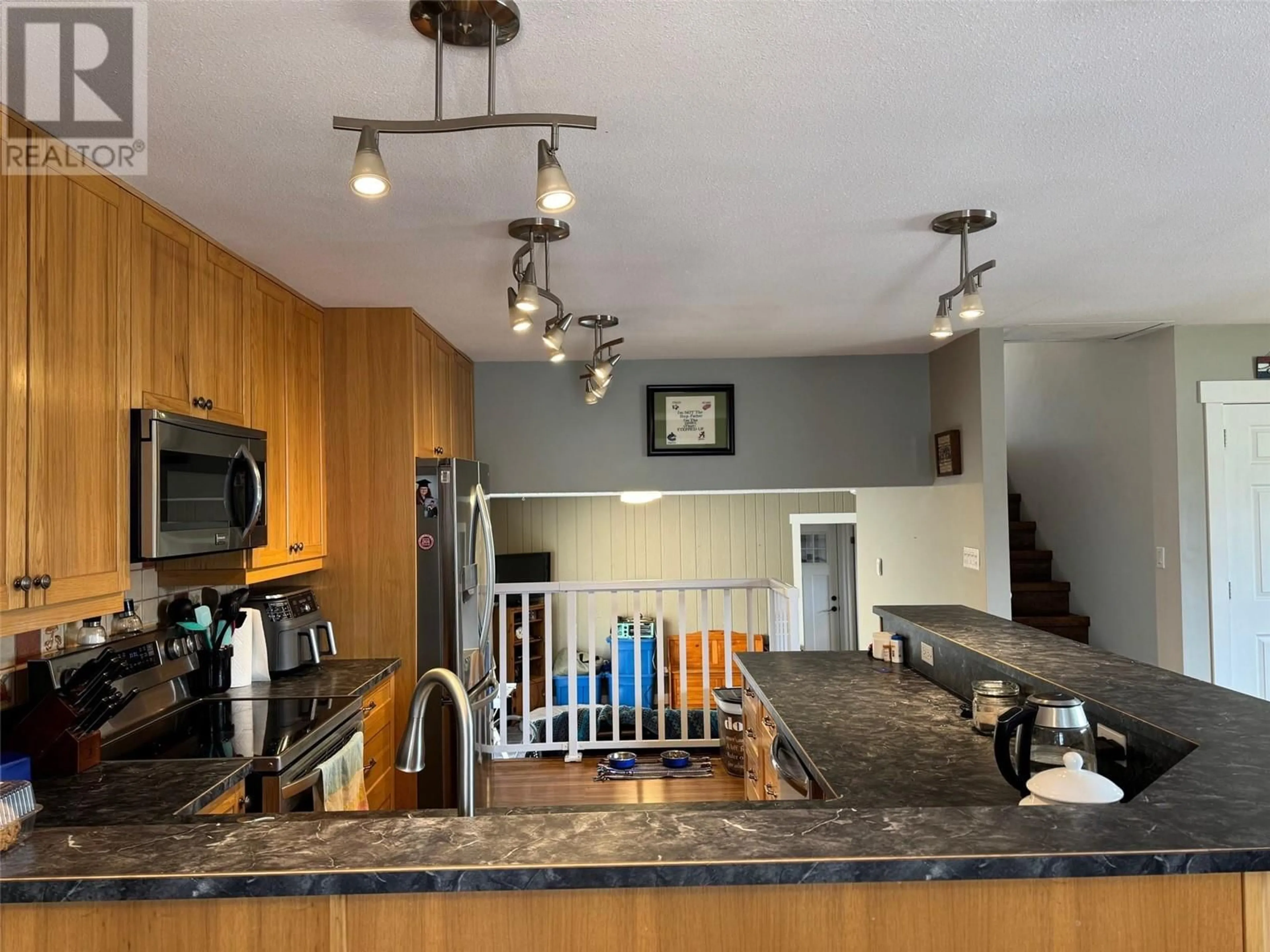 Open concept kitchen, unknown for 3399 PINERIDGE DRIVE, Merritt British Columbia V1K1J5