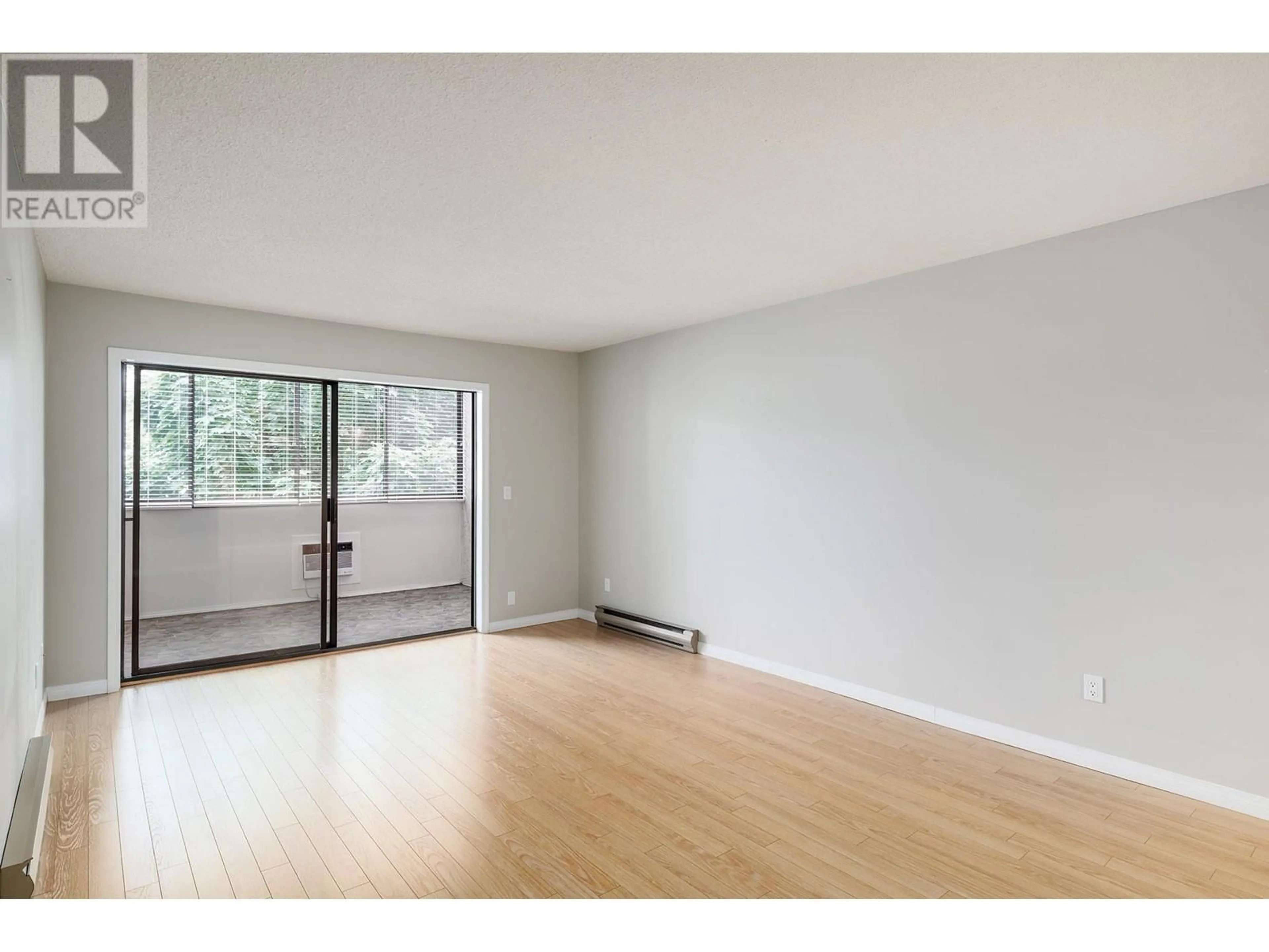 A pic of a room for 206 - 2085 GORDON DRIVE, Kelowna British Columbia V1Y8S1