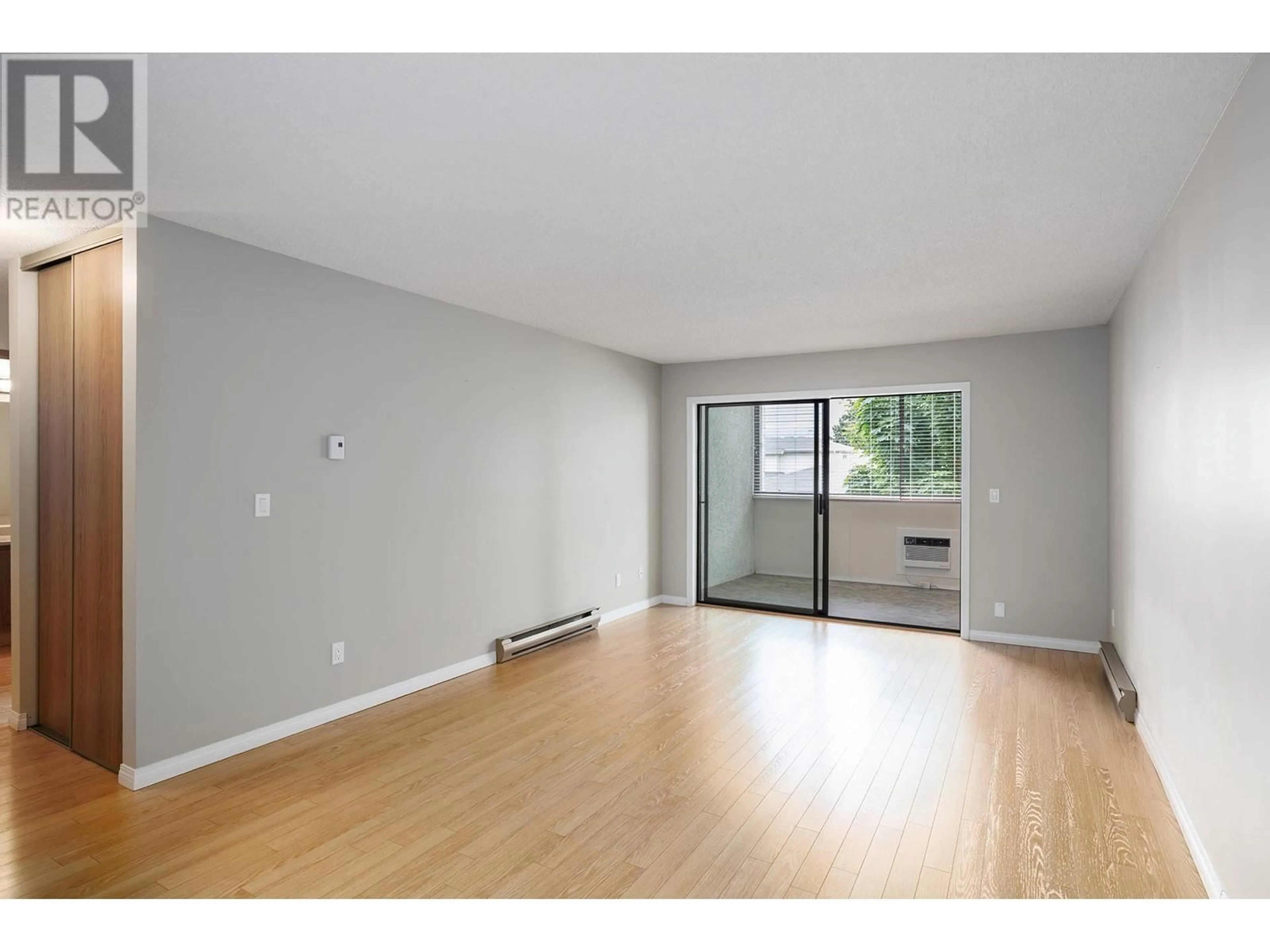 A pic of a room for 206 - 2085 GORDON DRIVE, Kelowna British Columbia V1Y8S1
