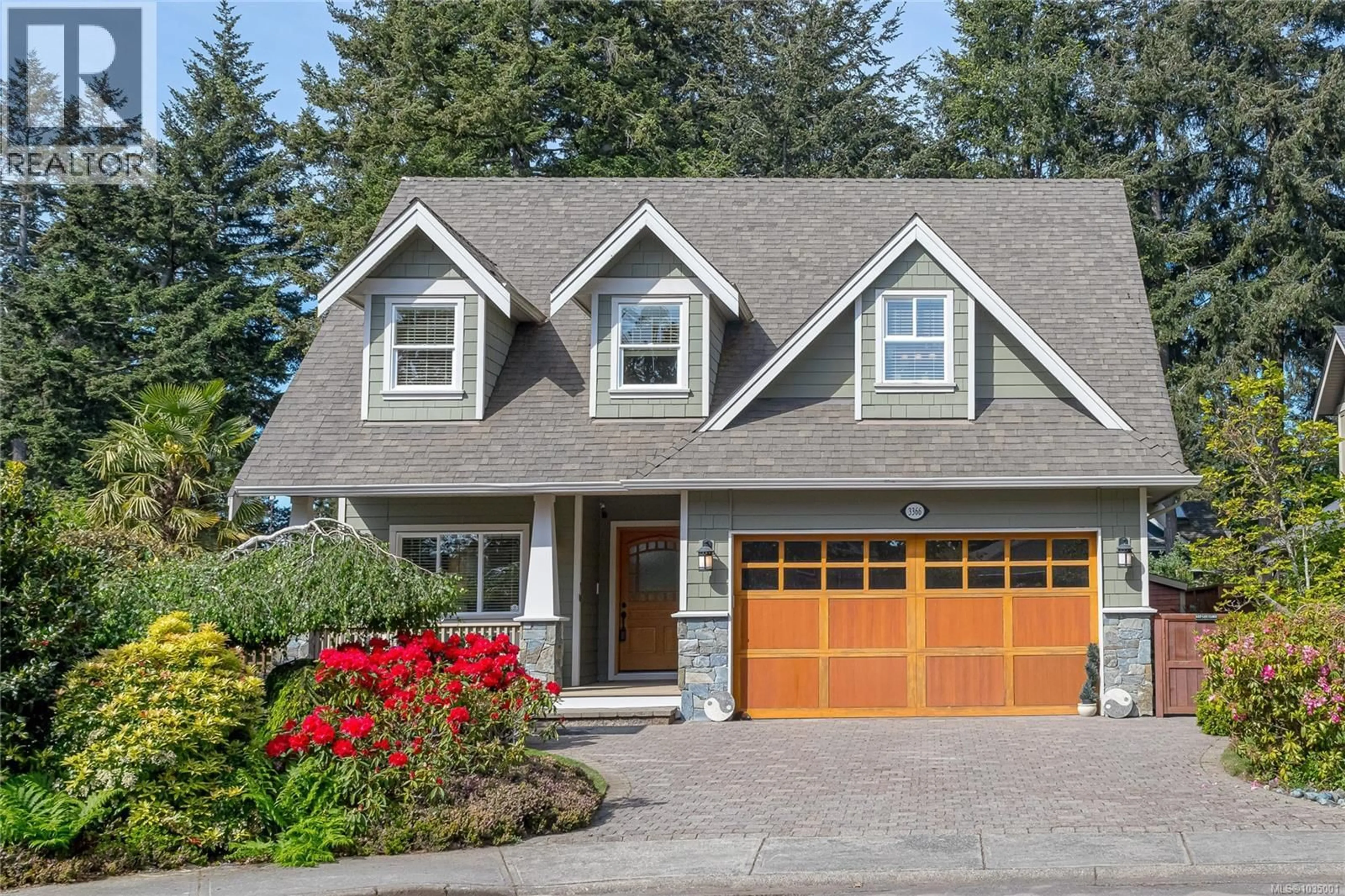 Home with vinyl exterior material, street for 3366 PASSAGE WAY, Colwood British Columbia V9C4J6