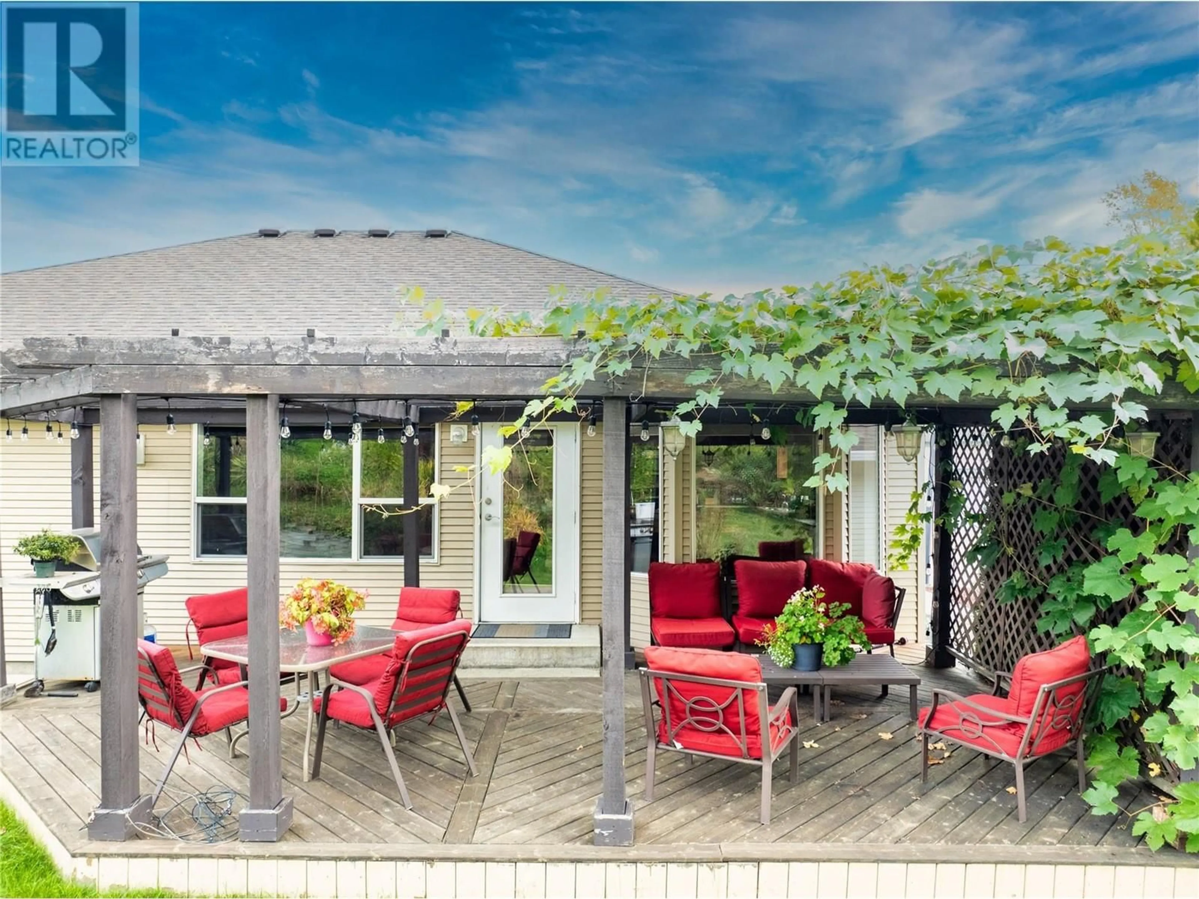 Patio, unknown for 36 - 801 20 STREET NORTHEAST, Salmon Arm British Columbia V1E2R7