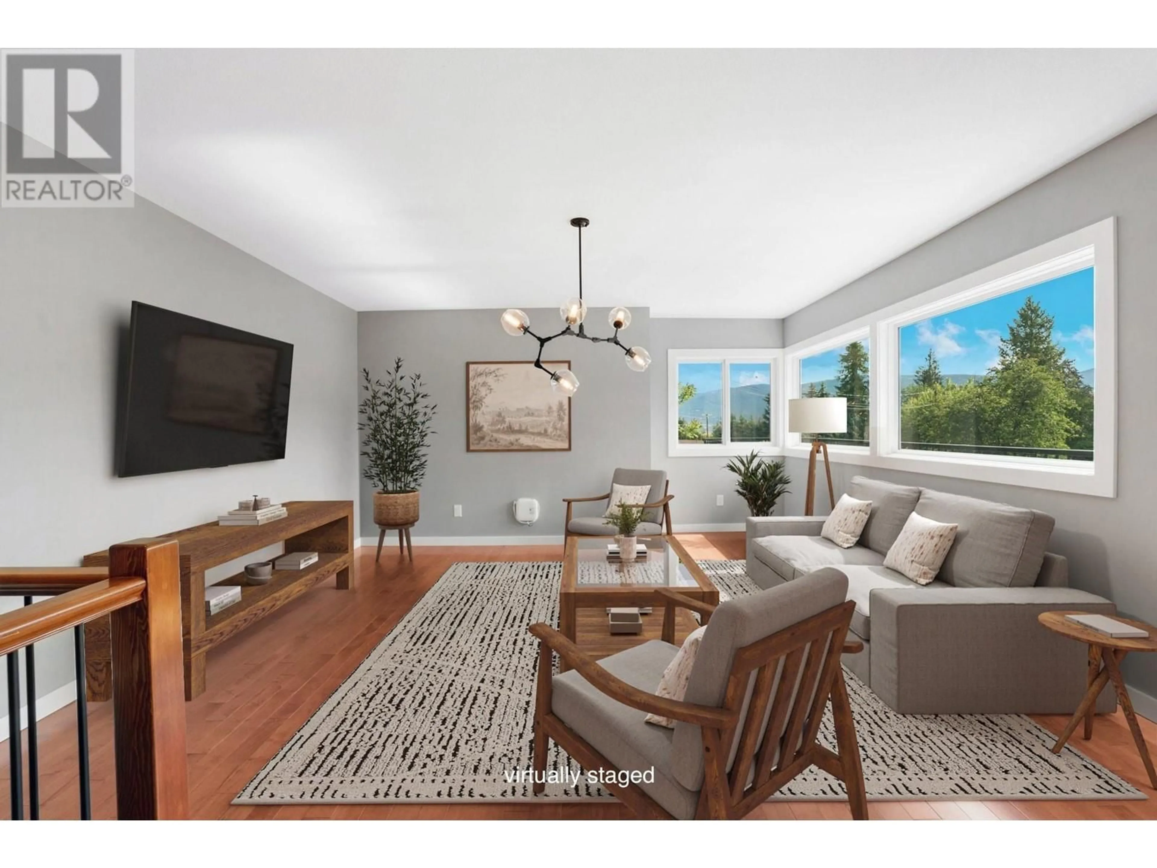 Living room with furniture, unknown for 220 WEST BENCH DRIVE, Penticton British Columbia V2A8X8
