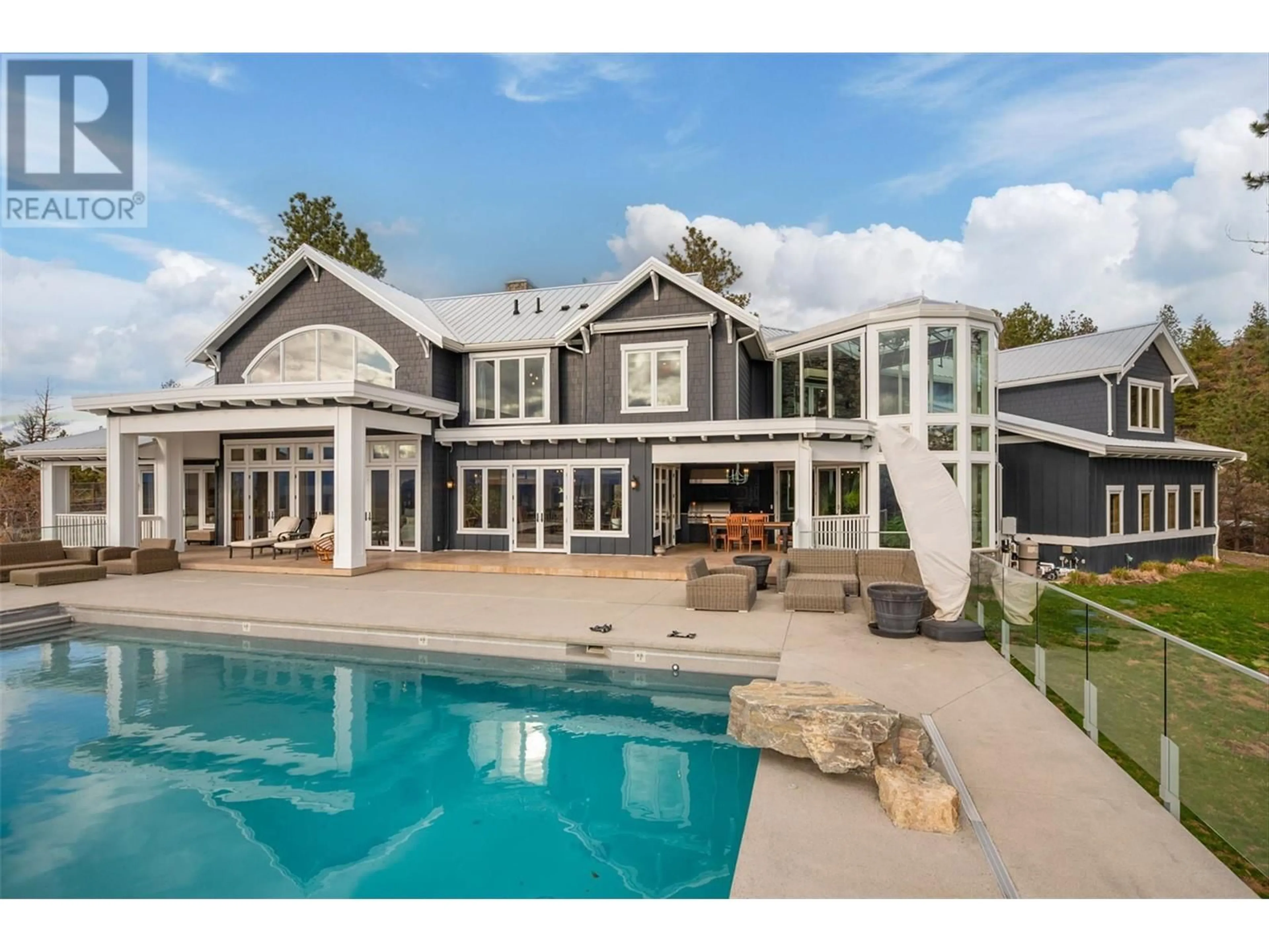 Home with vinyl exterior material, water/lake/river/ocean view for 5474 DEADPINE DRIVE, Kelowna British Columbia V1P1A3