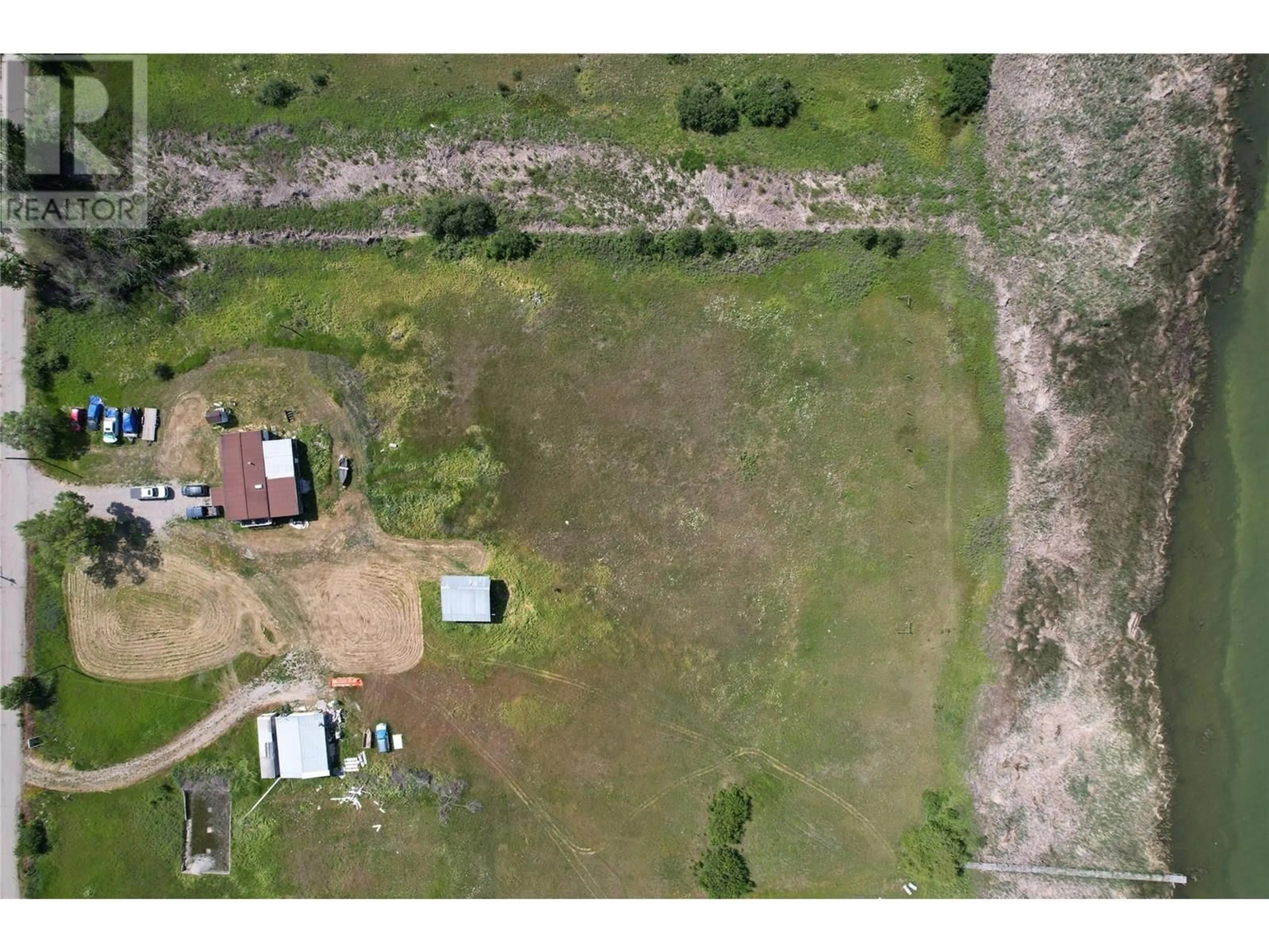 A pic from outside/outdoor area/front of a property/back of a property/a pic from drone, unknown for 7340 CRANE ROAD, Vernon British Columbia V1B3R6