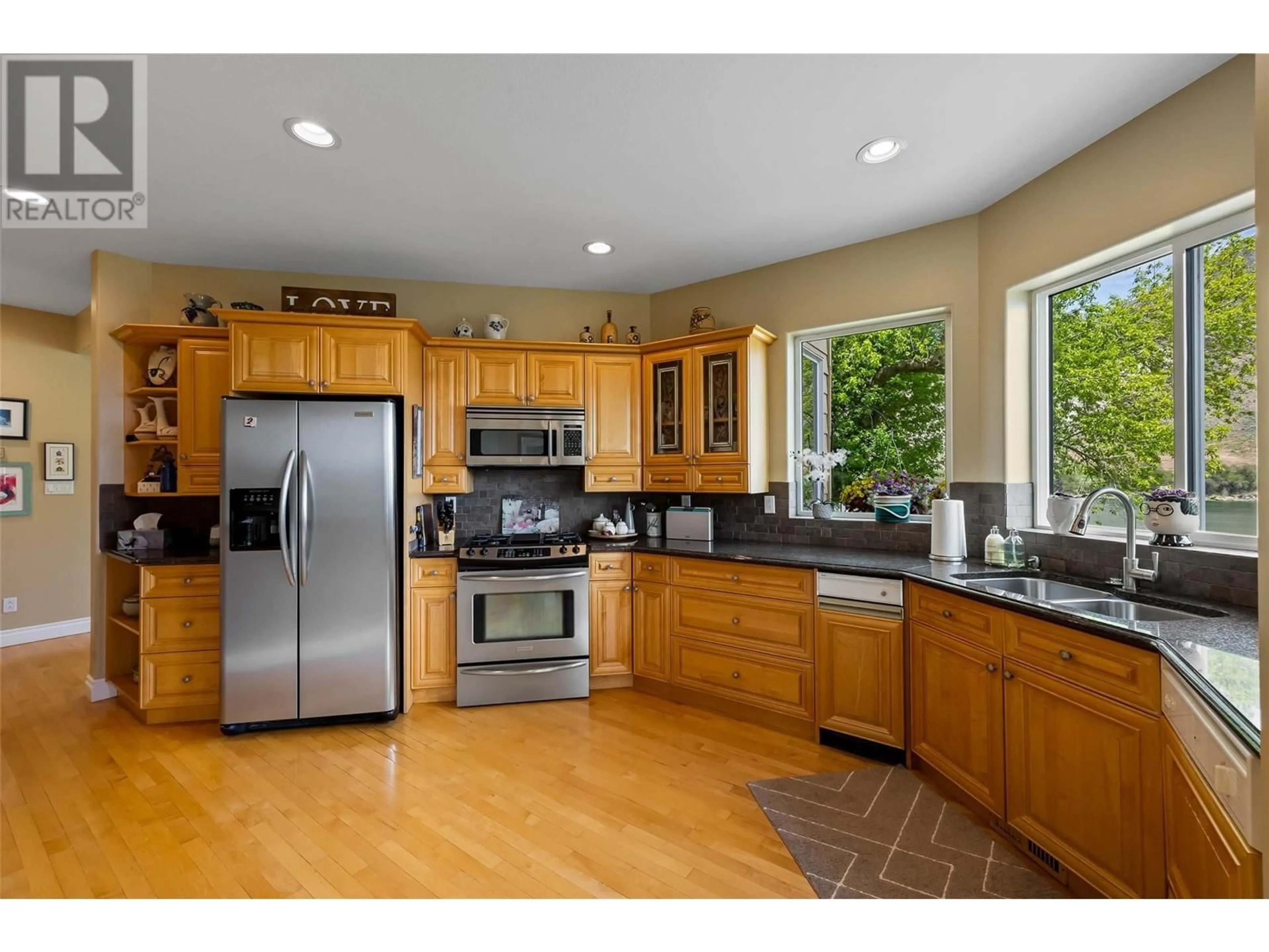 Open concept kitchen, unknown for 6814 FURRER ROAD, Kamloops British Columbia V2C4V8