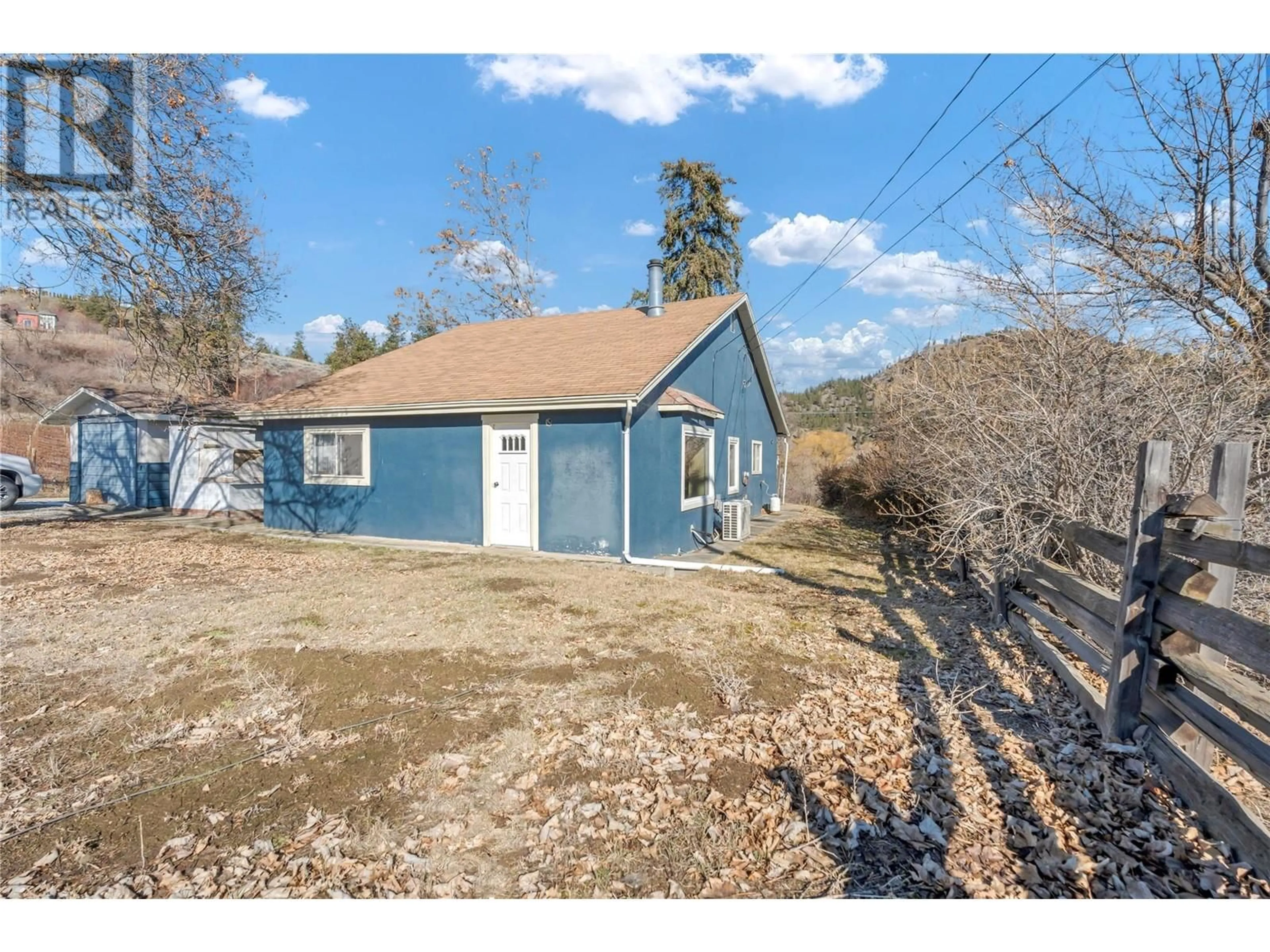 A pic from outside/outdoor area/front of a property/back of a property/a pic from drone, street for 5214 MONRO AVENUE, Summerland British Columbia V0H1Z6