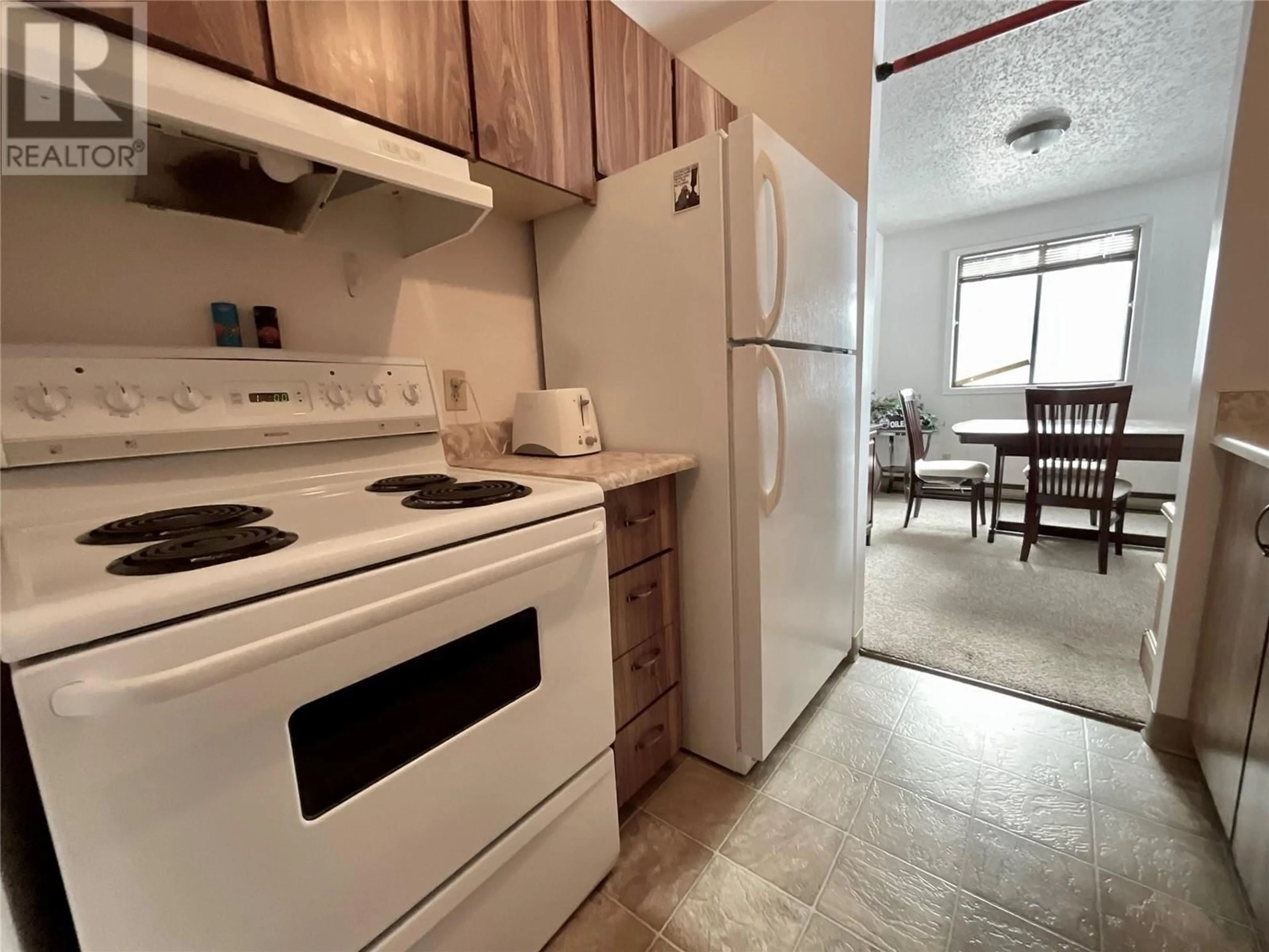 Standard kitchen, unknown for 104 - 216 SPIEKER AVENUE, Tumbler Ridge British Columbia V0C2W0