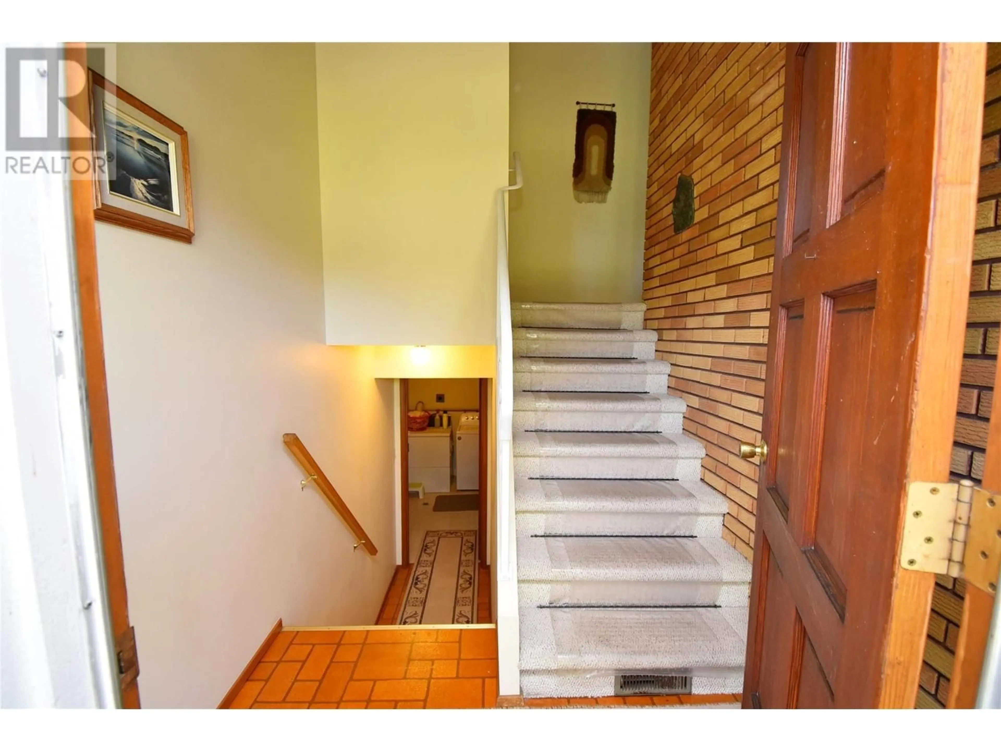 Indoor foyer for 5425 SILVER STAR ROAD, Vernon British Columbia V1B3K4