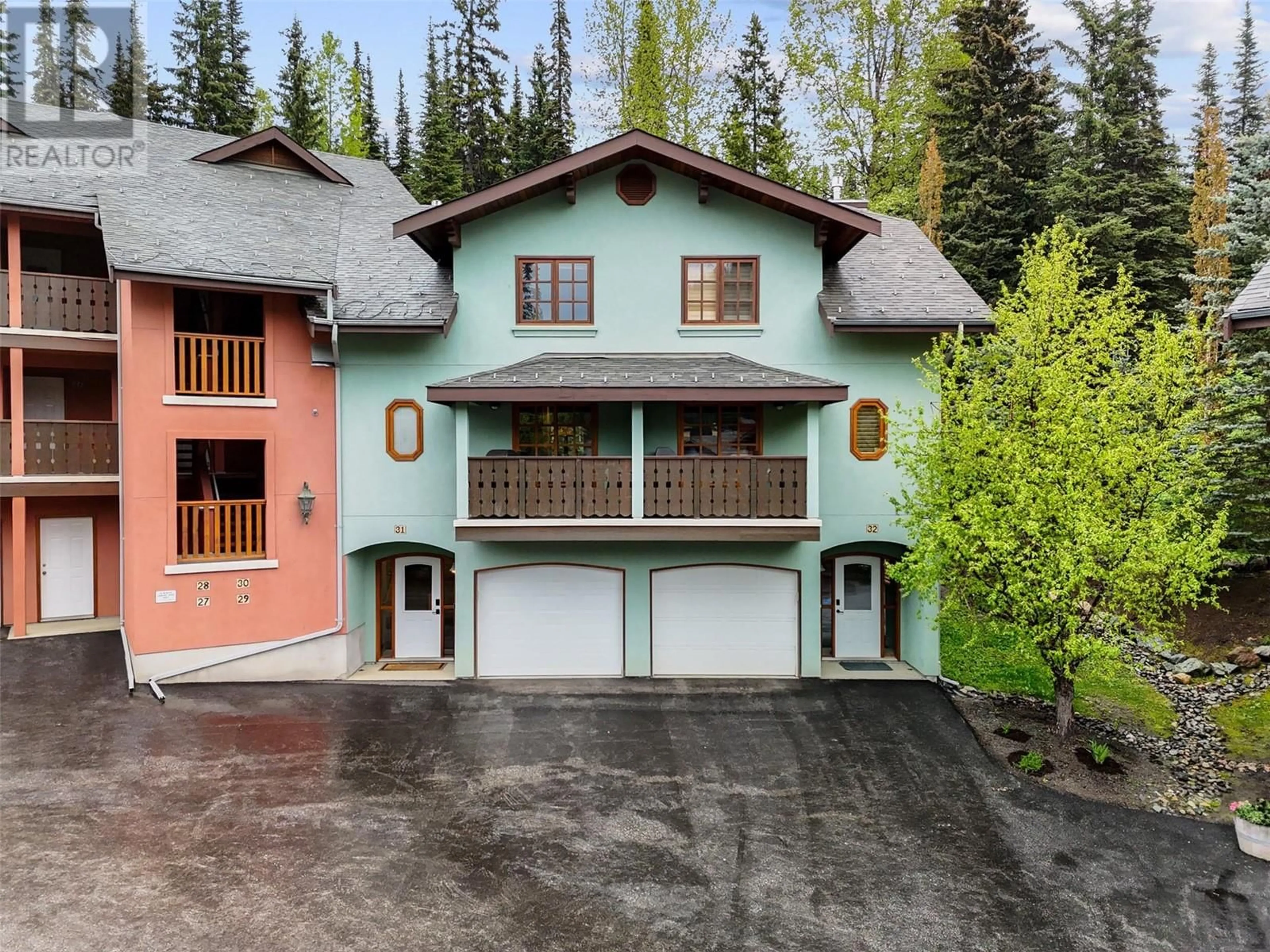 A pic from outside/outdoor area/front of a property/back of a property/a pic from drone, street for 31 - 3320 VILLAGE PLACE, Sun Peaks British Columbia V0E5N0