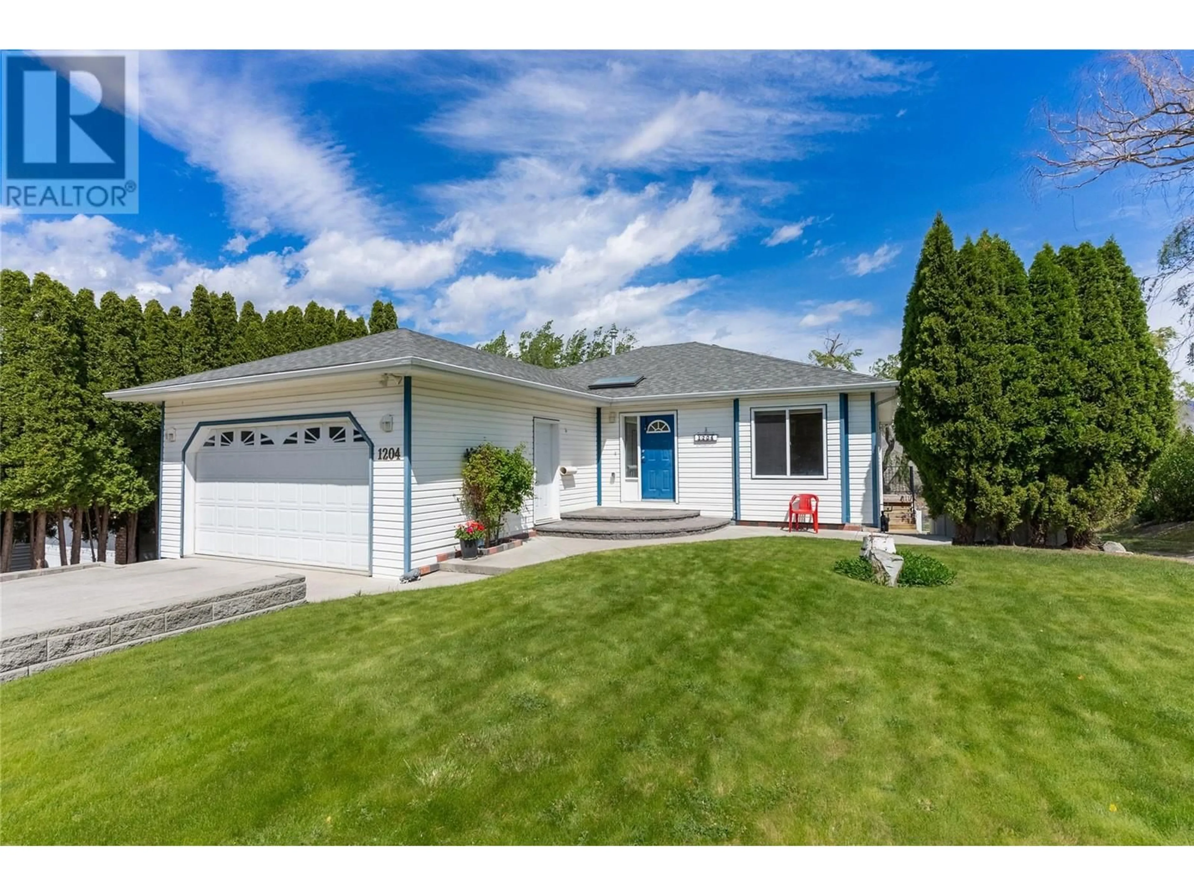 Home with vinyl exterior material, street for 1204 MESA VISTA DRIVE, Ashcroft British Columbia V0K1A0