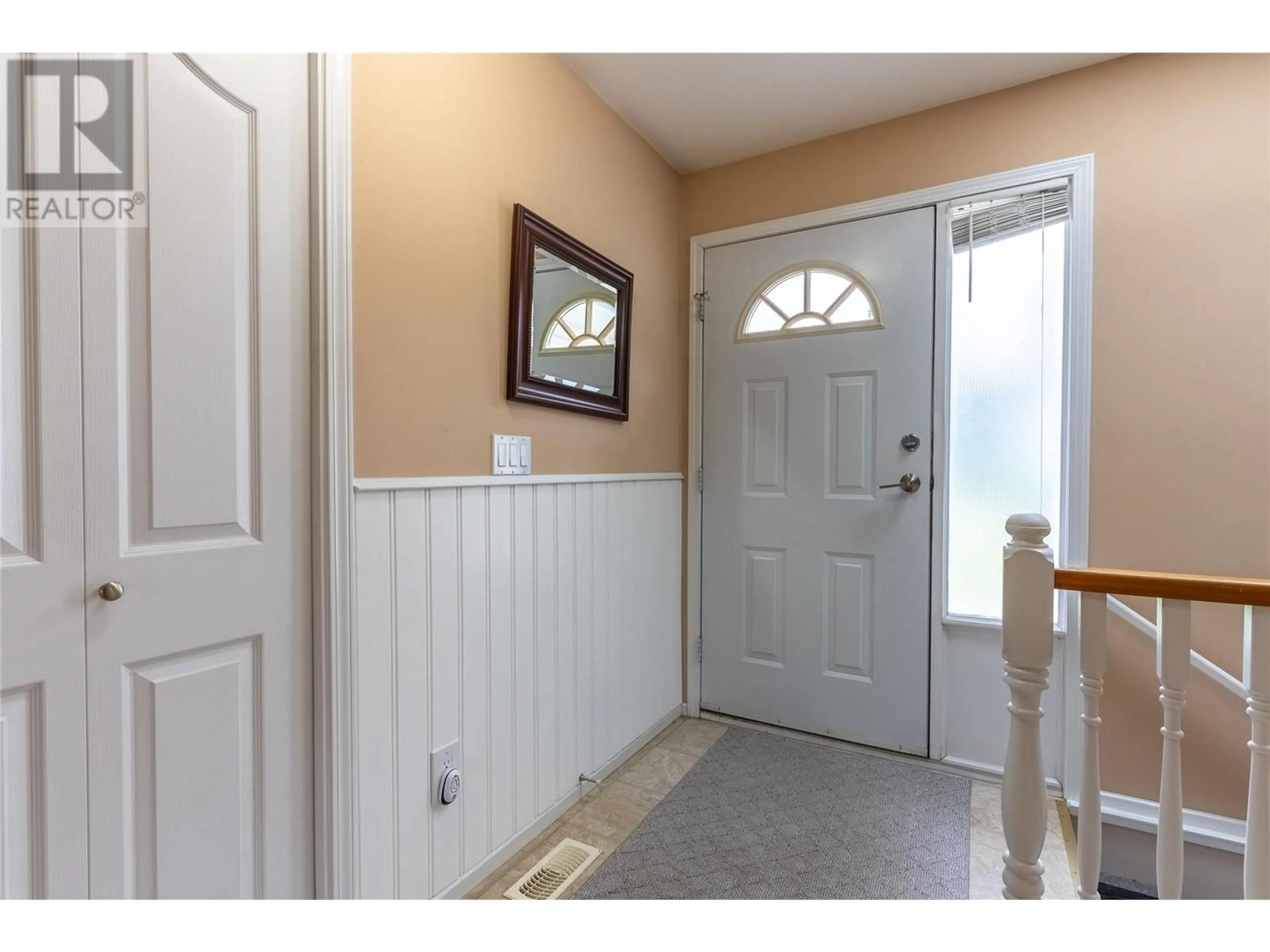 Indoor entryway for 1204 MESA VISTA DRIVE, Ashcroft British Columbia V0K1A0