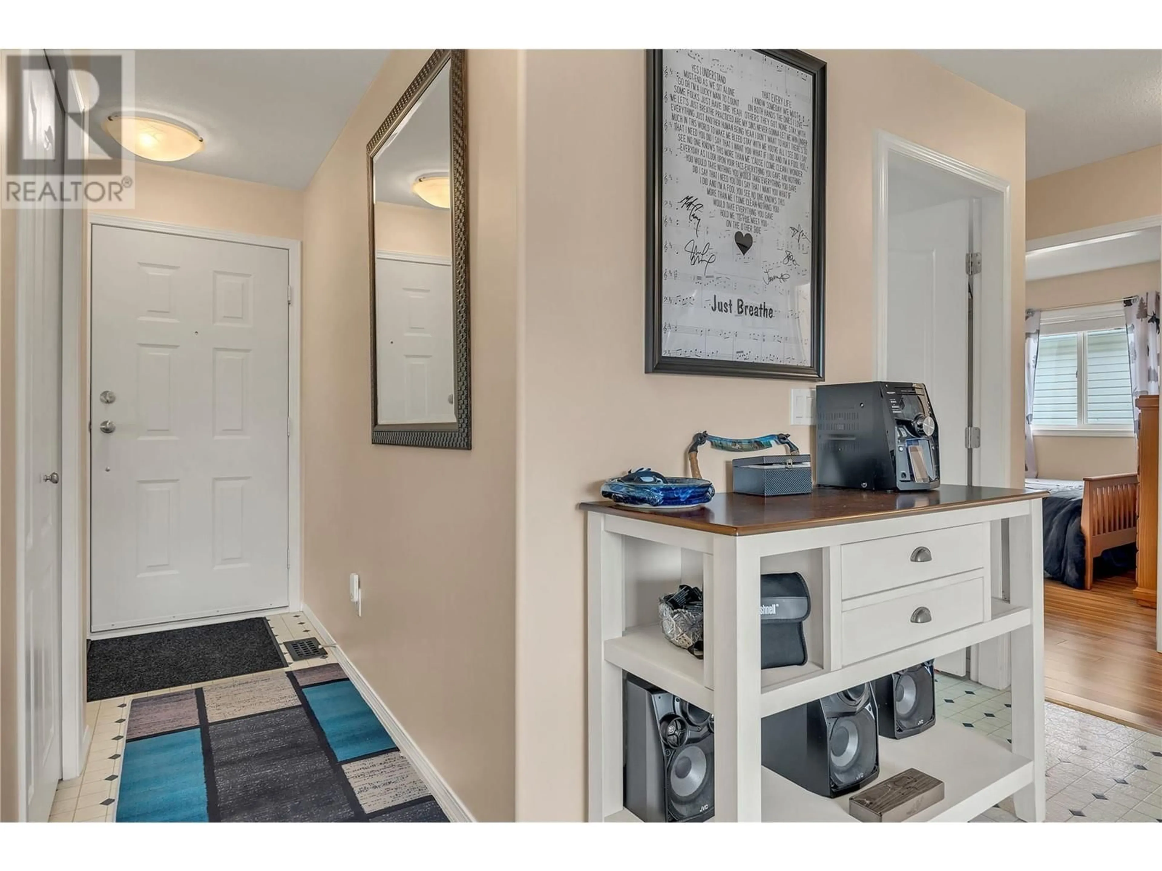 Indoor entryway for 514 RED WING DRIVE, Penticton British Columbia V2A8N7