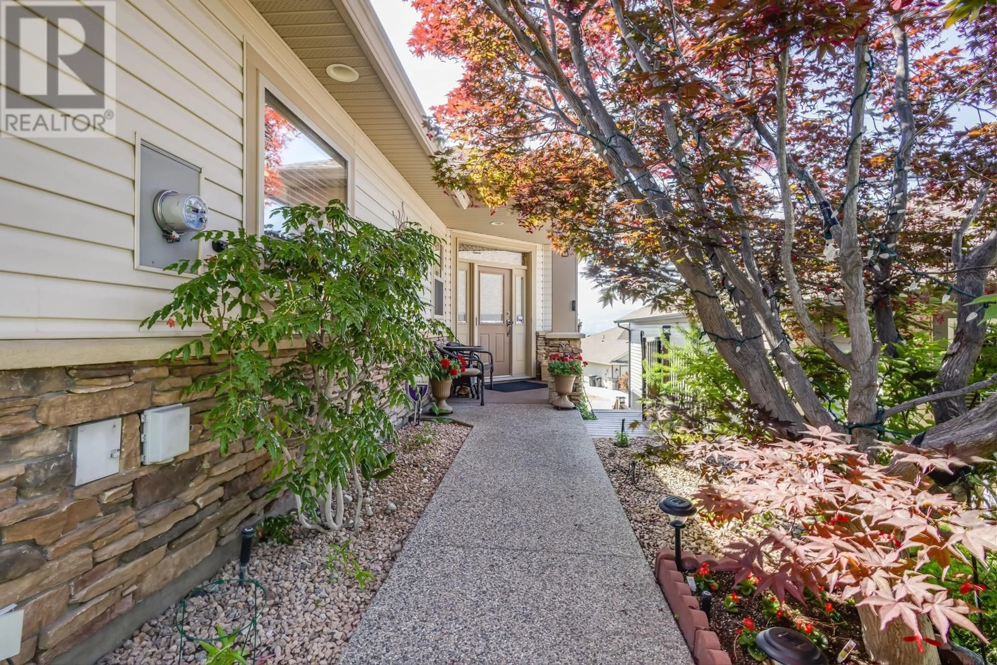 Unknown for 5046 SOUTH RIDGE DRIVE, Kelowna British Columbia V1W4W7
