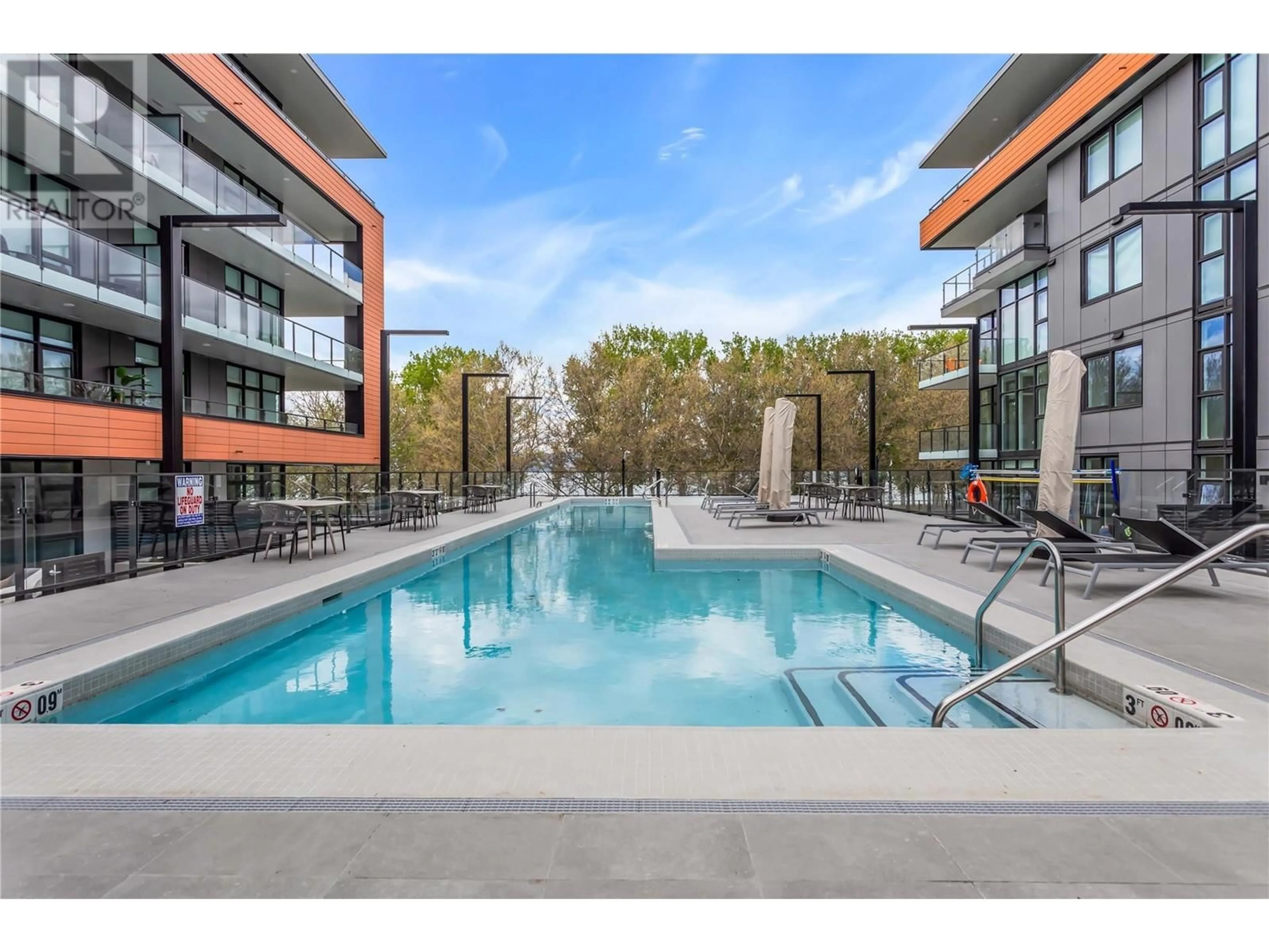 Pool for 316 - 3389 LAKESHORE ROAD, Kelowna British Columbia V1W0G5