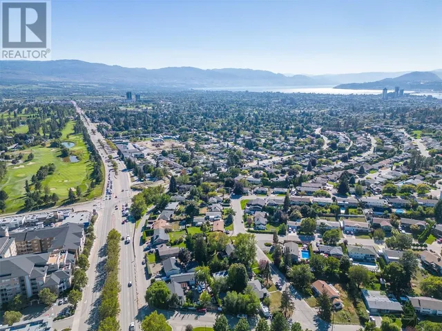 710 GLENMORE DRIVE, Kelowna 3