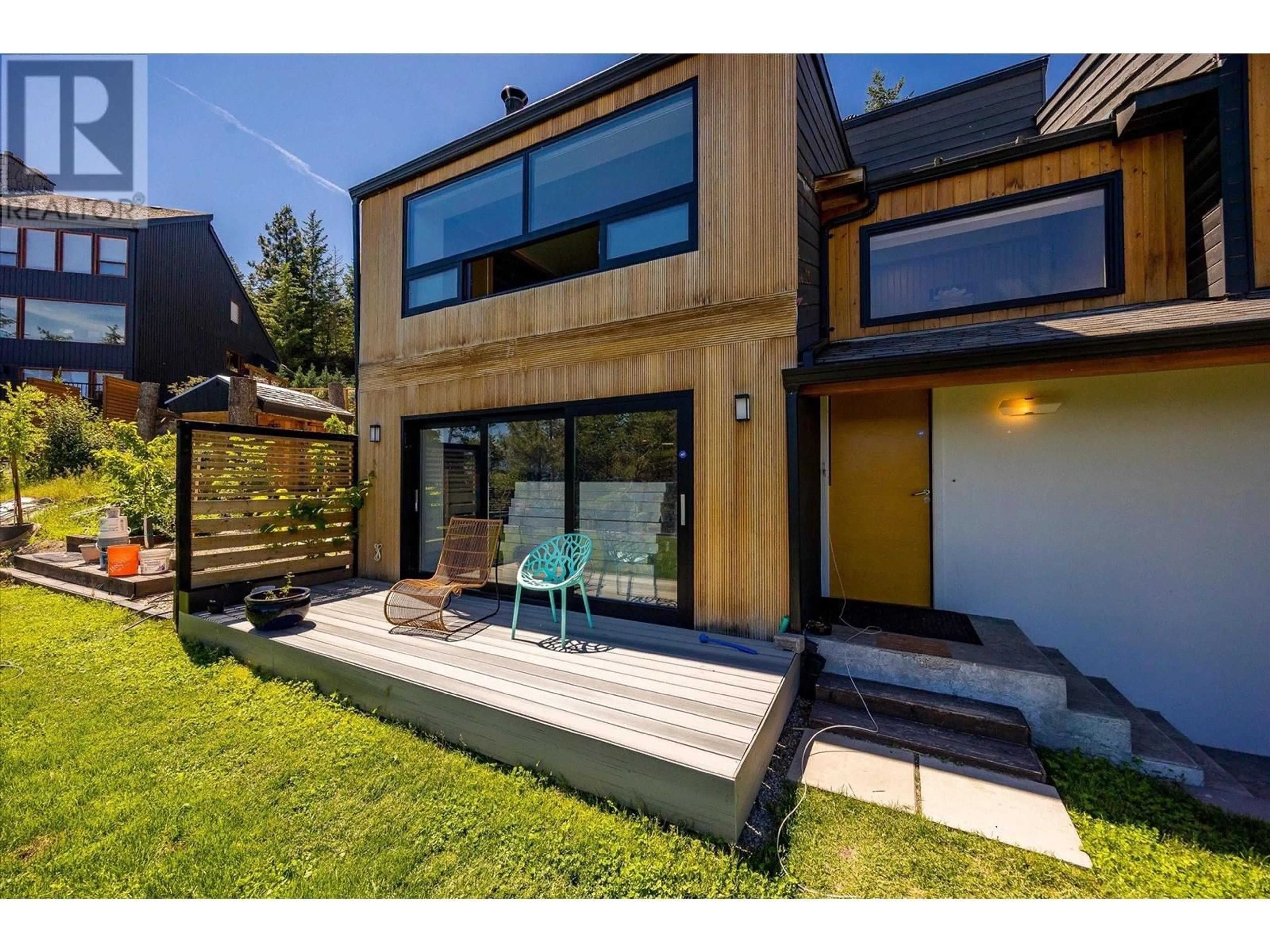 Home with brick exterior material, unknown for 1632 GRIFFITHS PLACE, West Kelowna British Columbia V1Z2T7