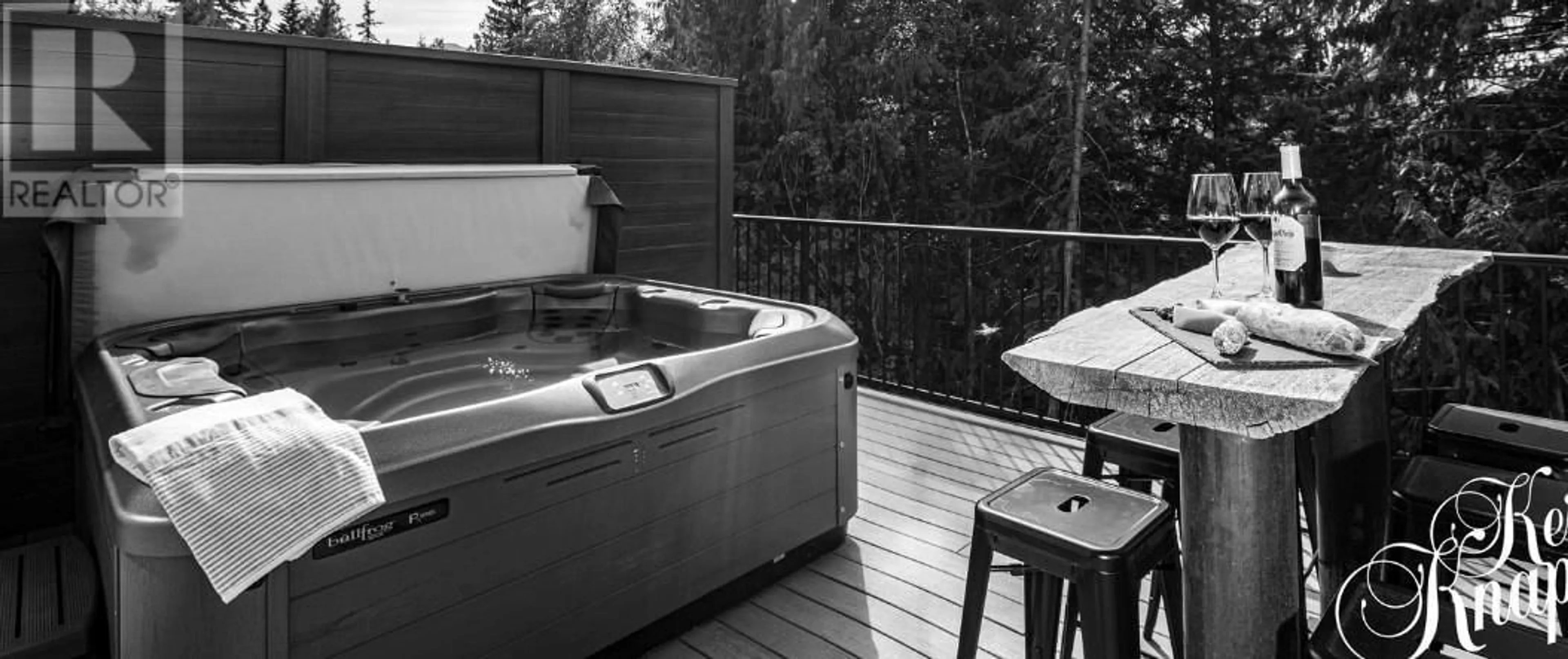 Patio, street for 3100 - 1901 NELS NELSON CRESCENT, Revelstoke British Columbia V0E2S3