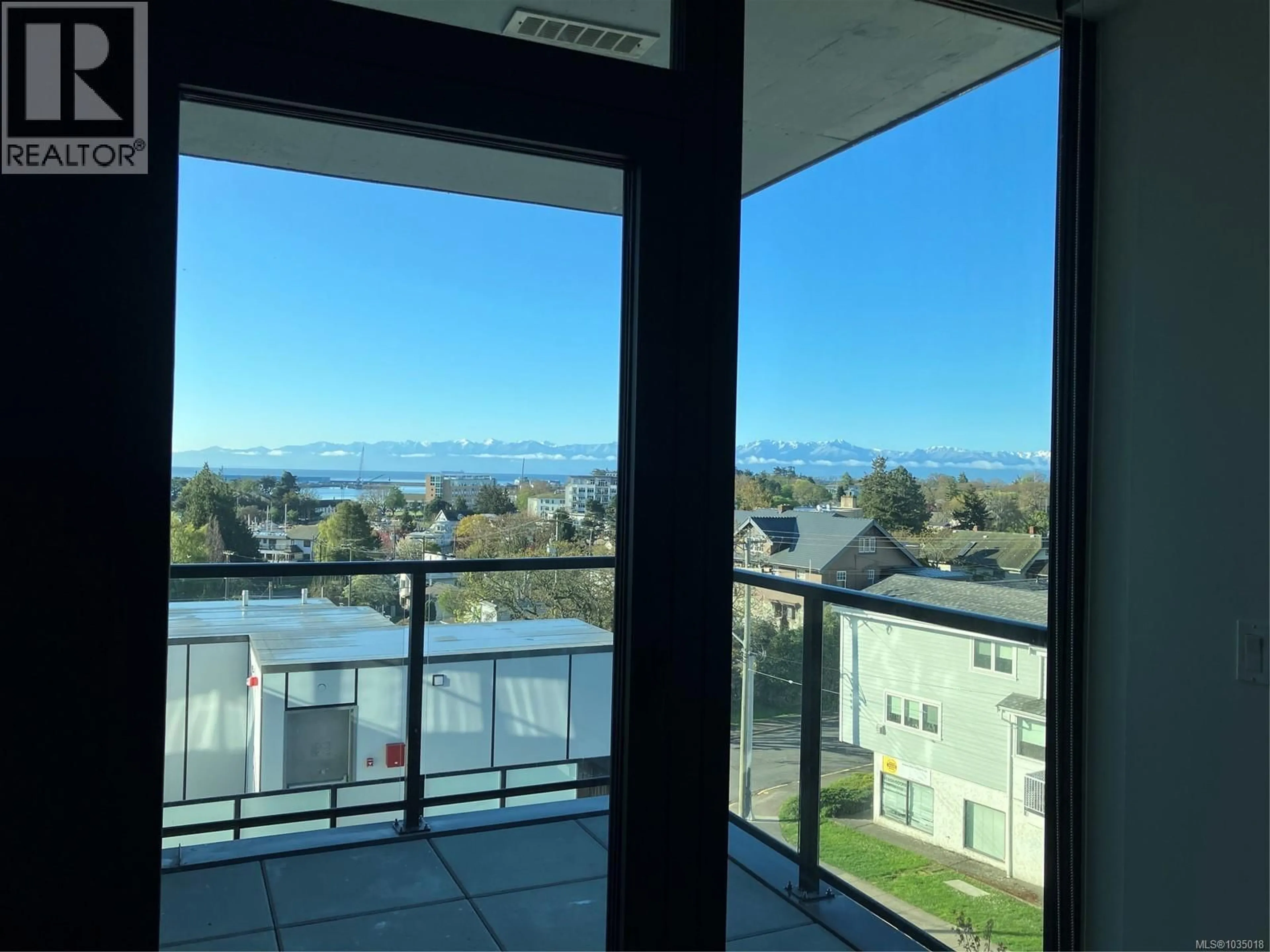 A pic of a room for 202 - 899 ESQUIMALT ROAD, Esquimalt British Columbia V9A0L7