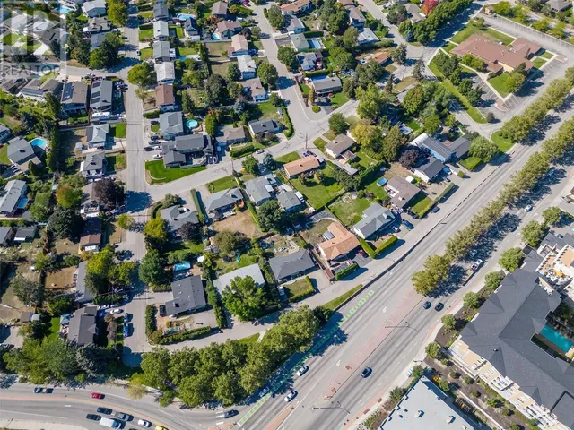 723 GLENBURN STREET, Kelowna