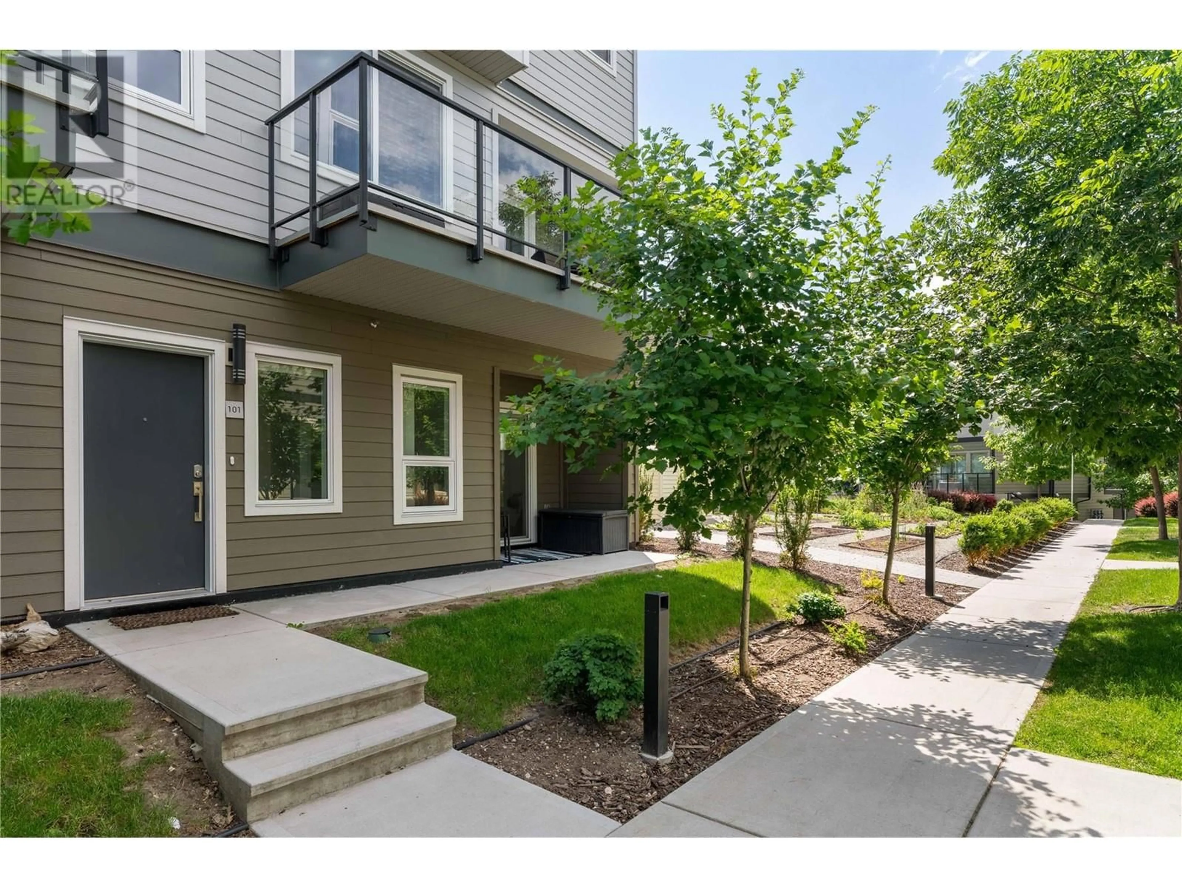 Patio, street for 101 - 3630 MISSION SPRINGS DRIVE, Kelowna British Columbia V1W0B2