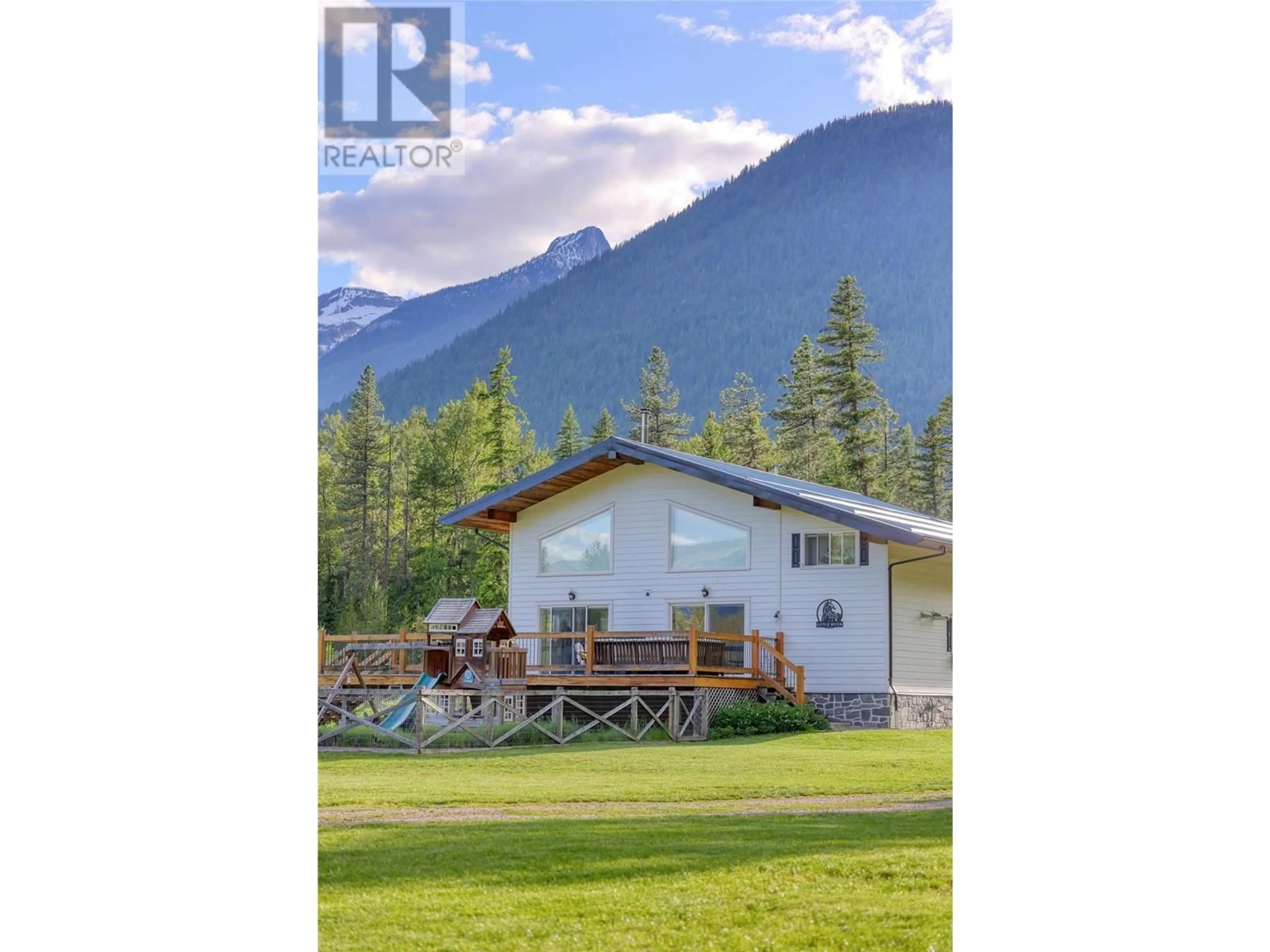A pic from outside/outdoor area/front of a property/back of a property/a pic from drone, mountain view for 3250/ 3290 LITTLE SLOCAN SOUTH ROAD, Winlaw British Columbia V0G2J0