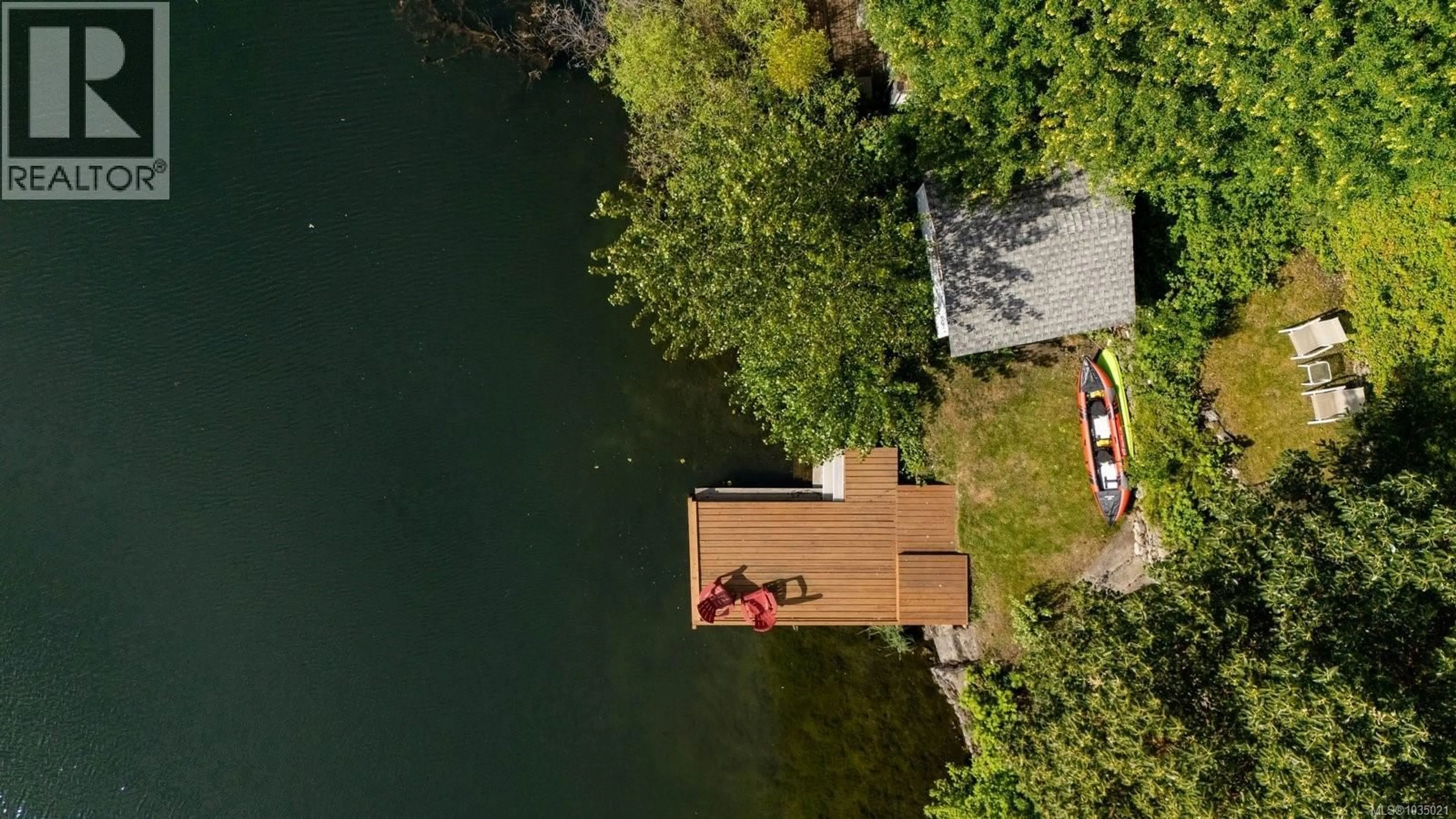 A pic from outside/outdoor area/front of a property/back of a property/a pic from drone, water/lake/river/ocean view for 1055 TRILLIUM ROAD, Langford British Columbia V9B4G3