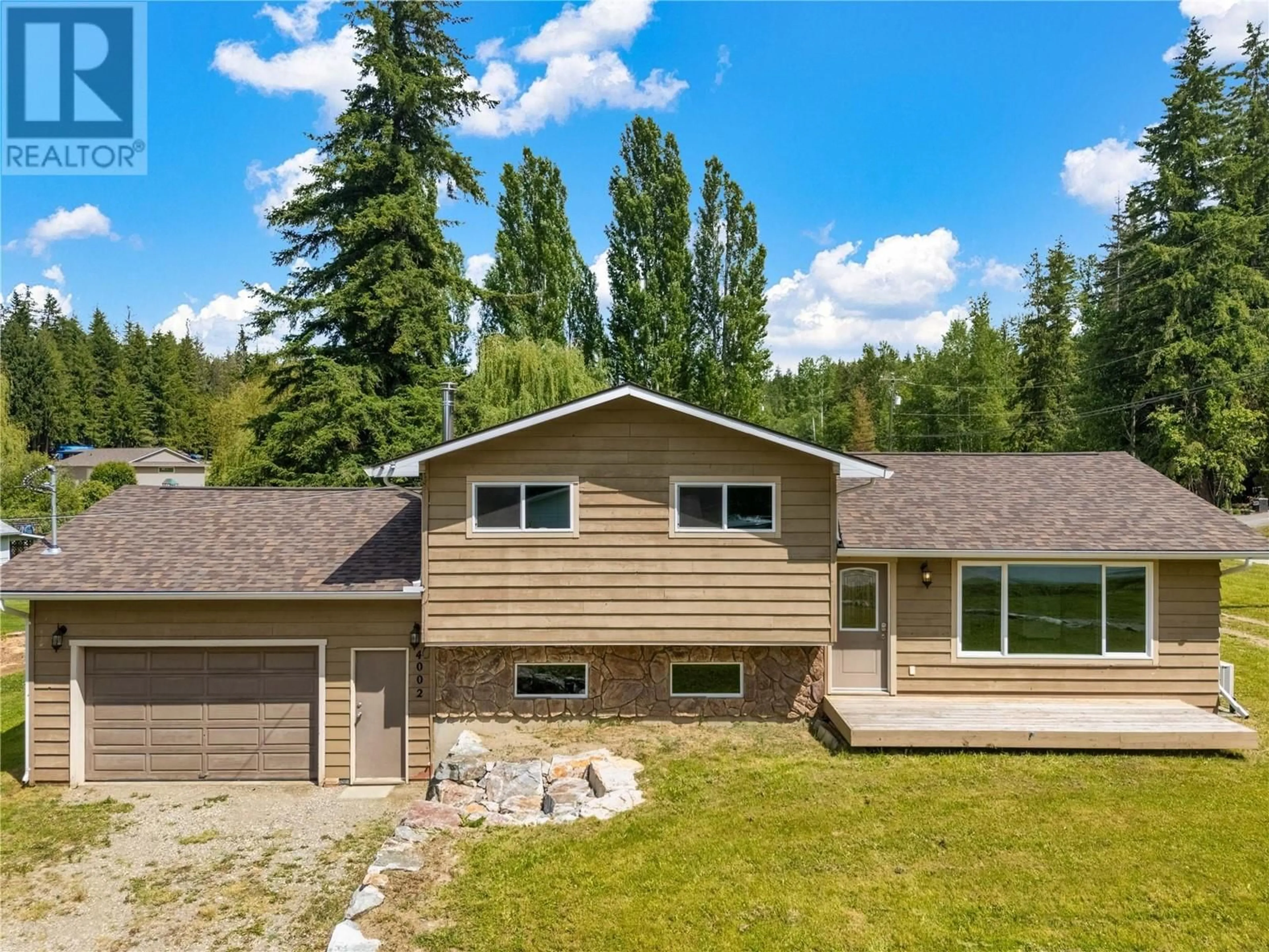 Home with vinyl exterior material, mountain view for 4002 TORRY ROAD, Eagle Bay British Columbia V0E1T0