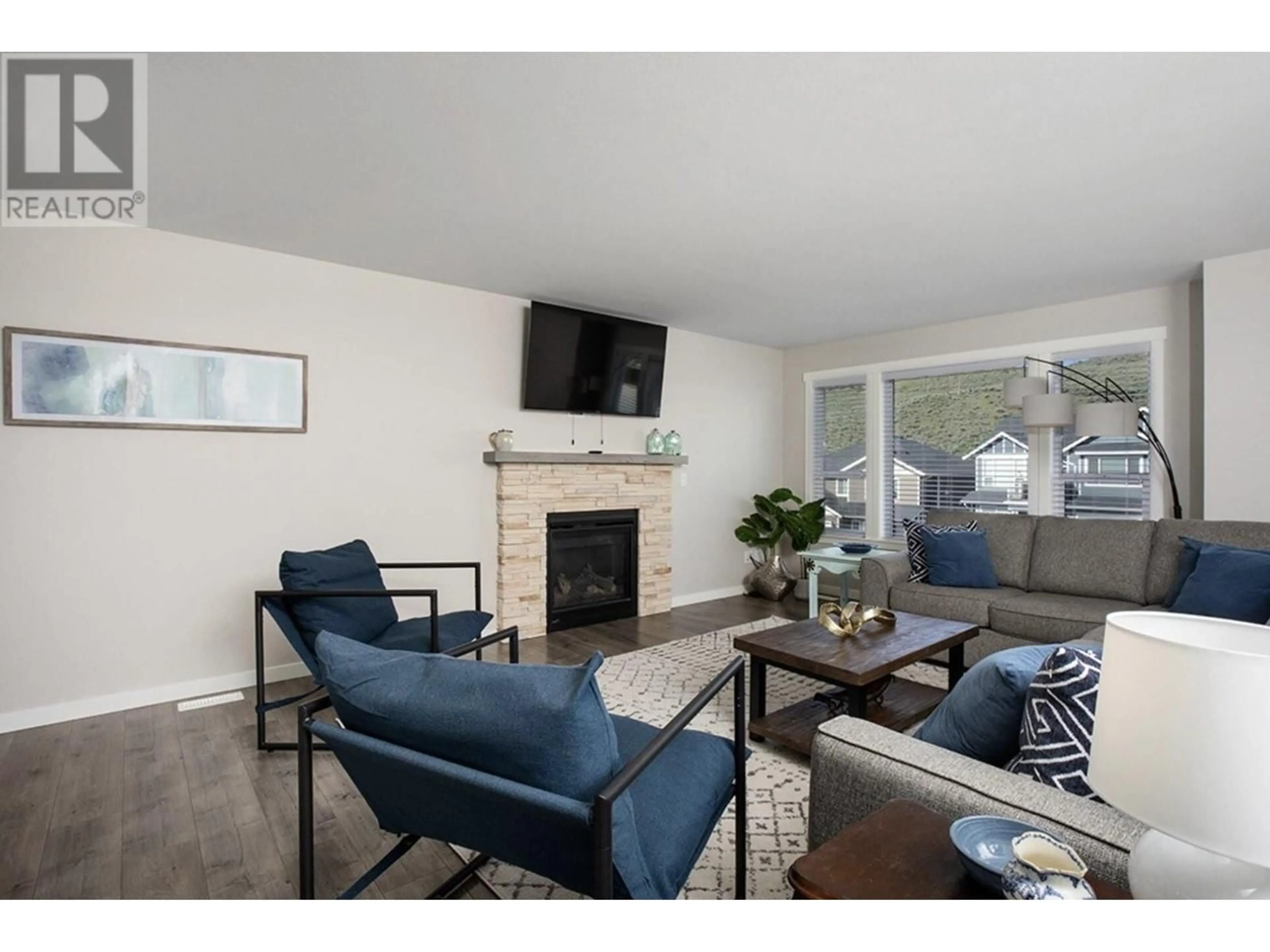 Living room with furniture, unknown for 2190 SADDLEBACK DRIVE, Kamloops British Columbia V2B0B9