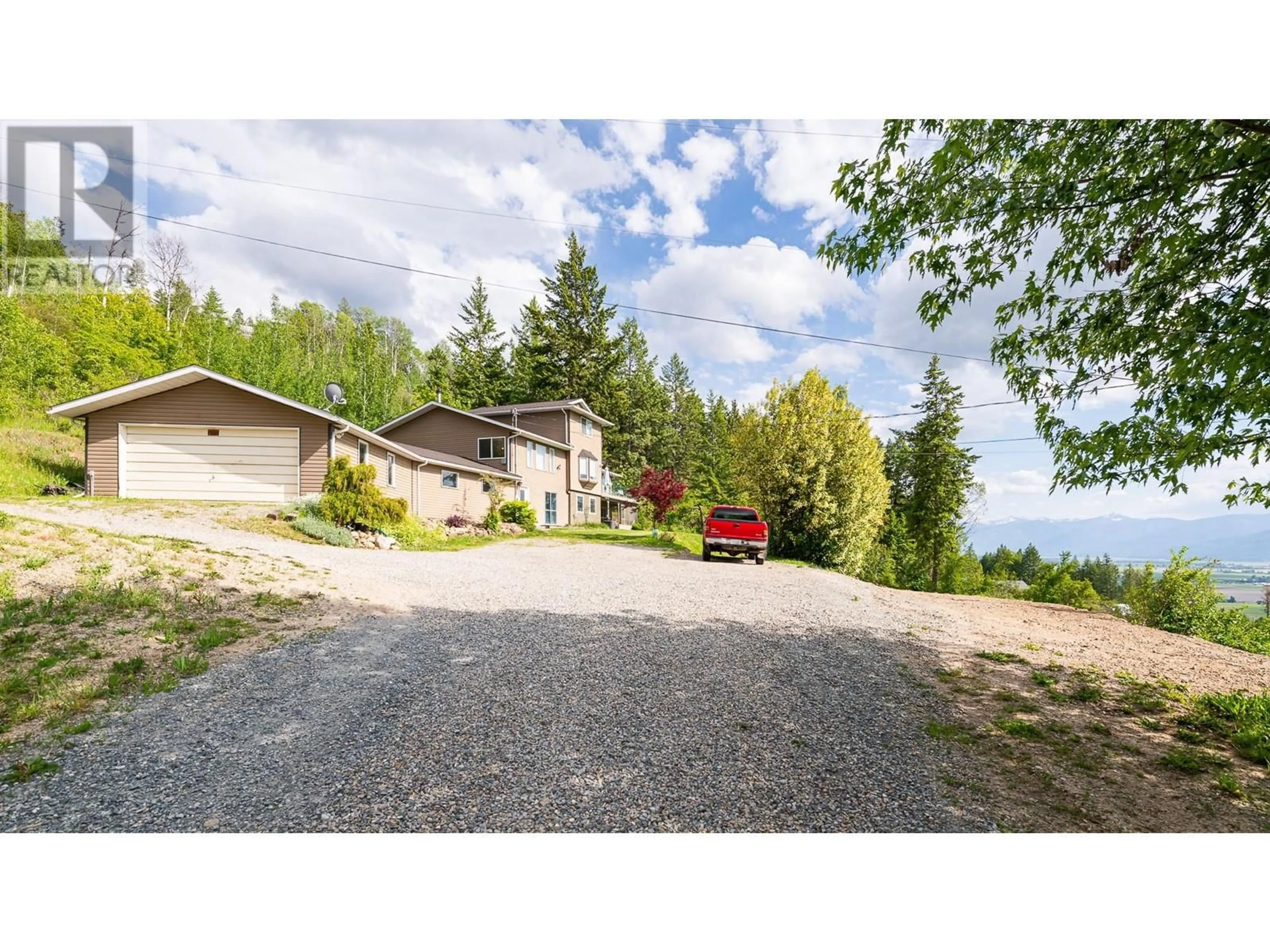 A pic from outside/outdoor area/front of a property/back of a property/a pic from drone, mountain view for 3870 LAKEVIEW ARROW CREEK ROAD, Creston British Columbia V0B1G8