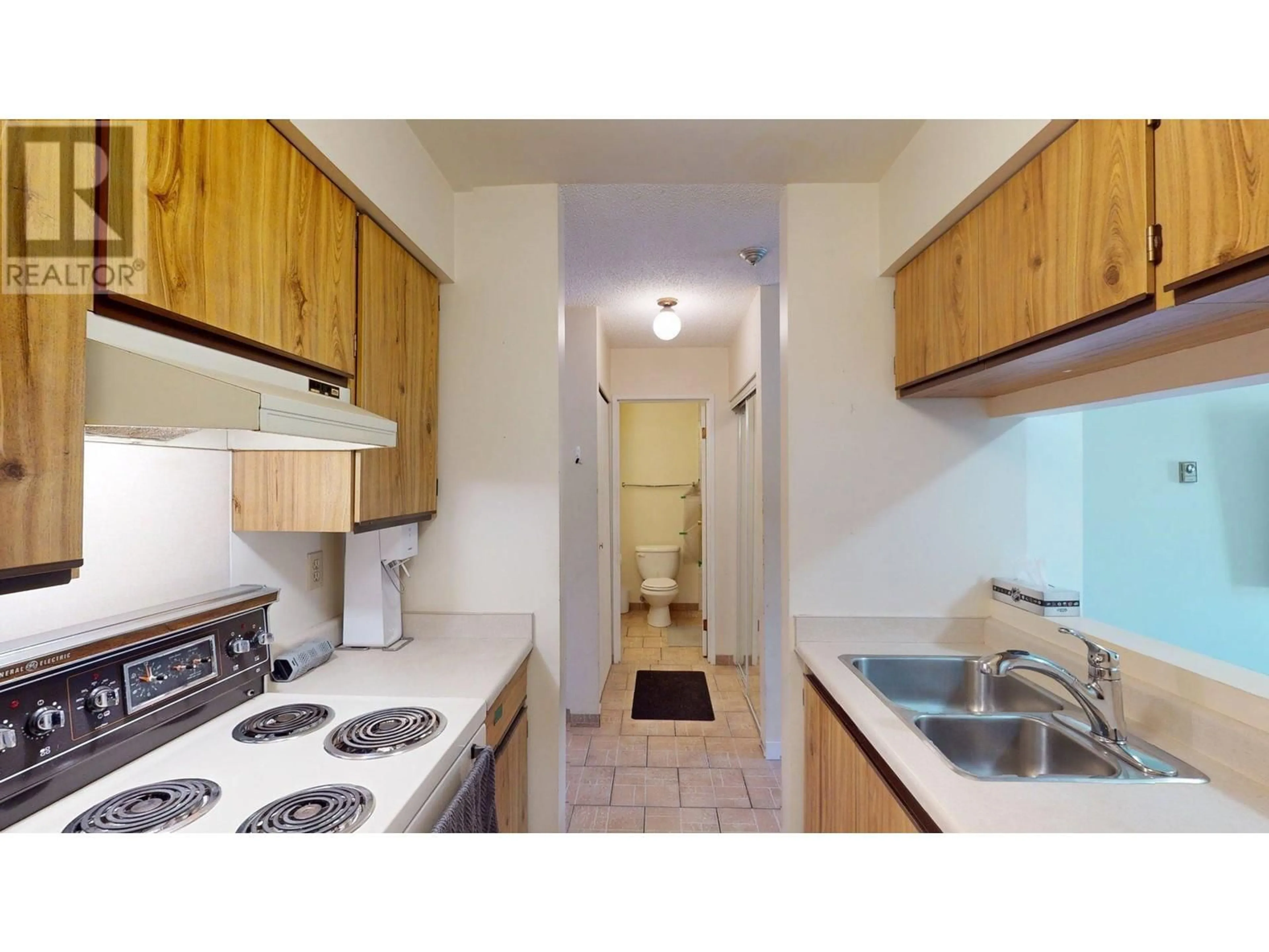 Standard kitchen, unknown for 301 - 501 ELK STREET, Elkford British Columbia V0B1H0