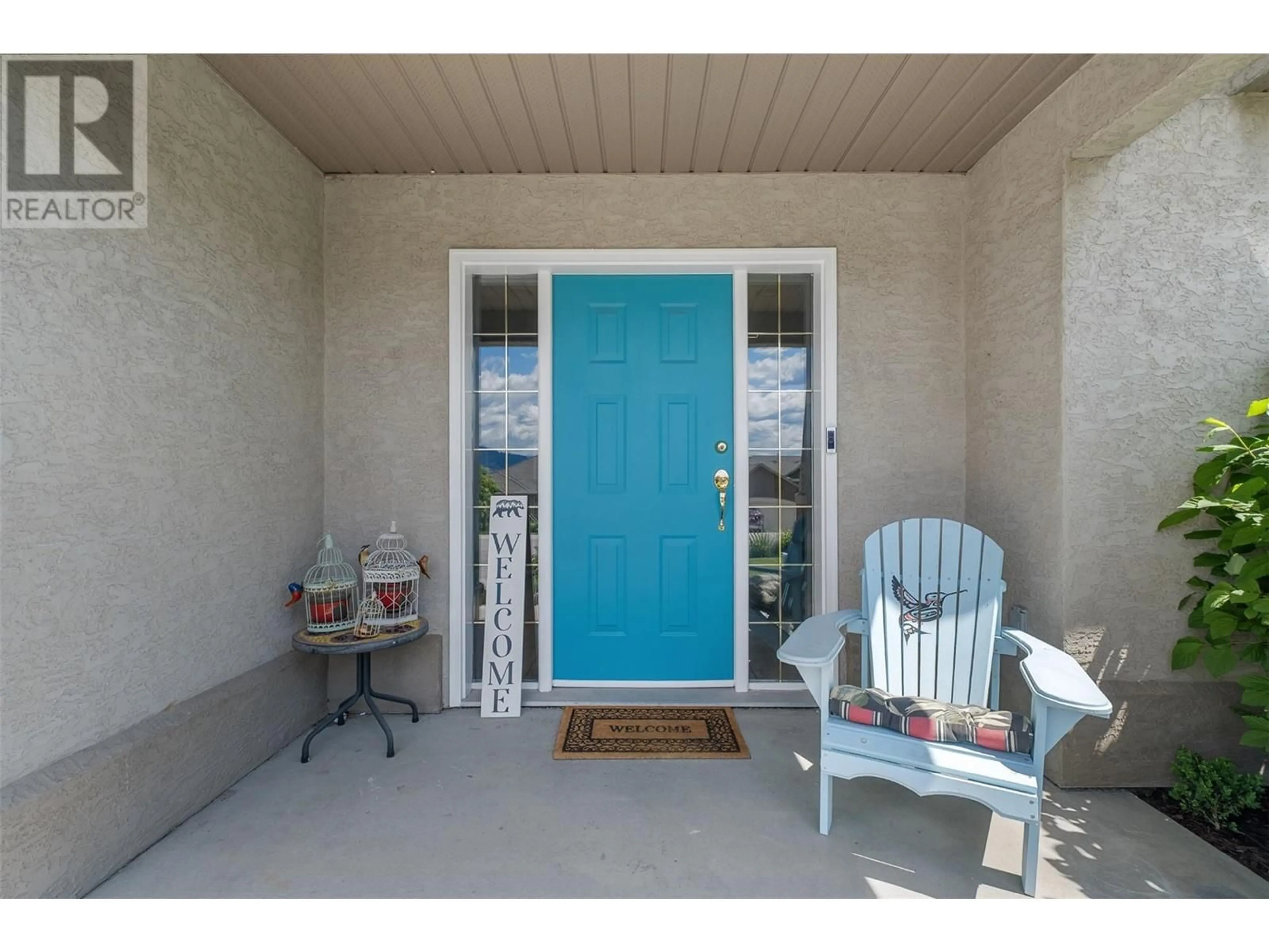 Indoor entryway for 1682 VINEYARD DRIVE, West Kelowna British Columbia V4T2V8