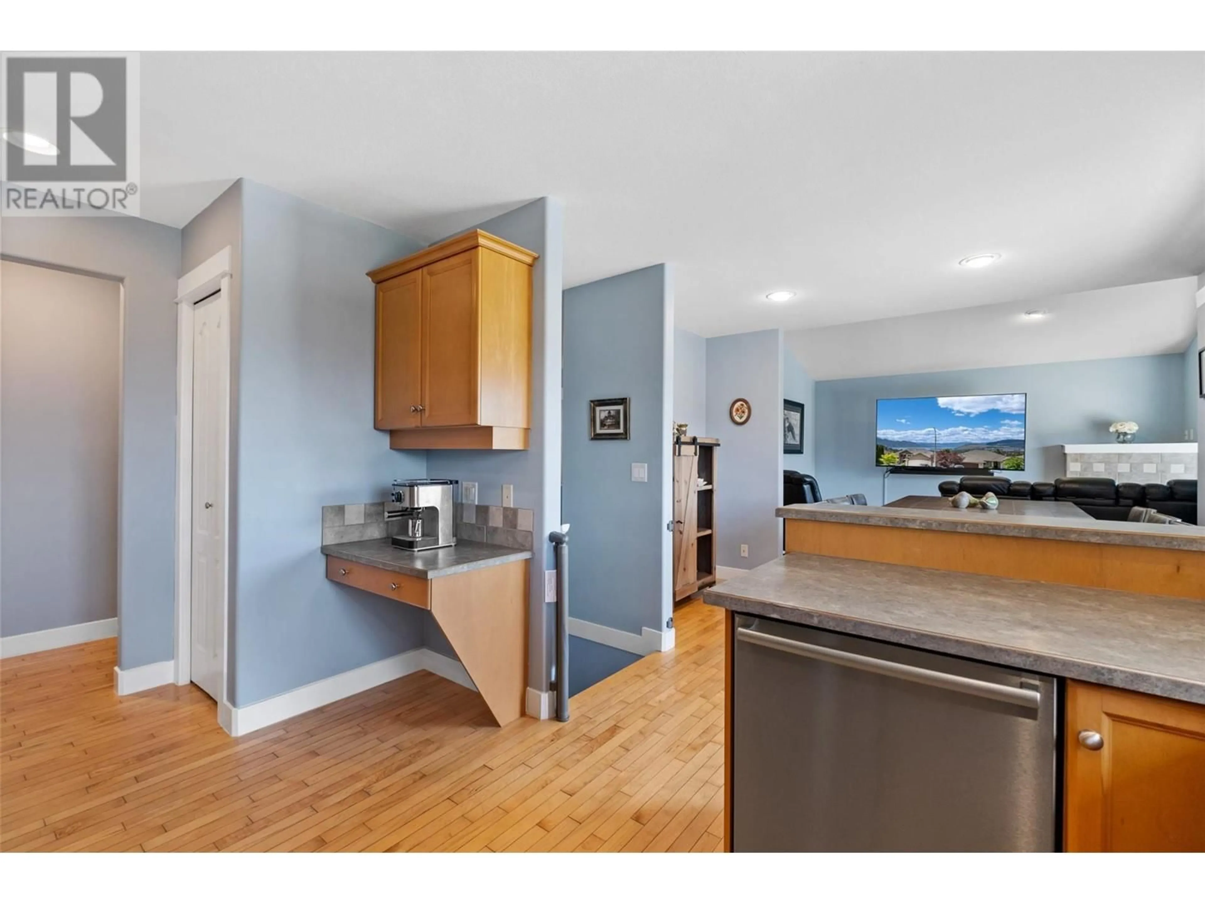Open concept kitchen, wood/laminate floor for 1682 VINEYARD DRIVE, West Kelowna British Columbia V4T2V8