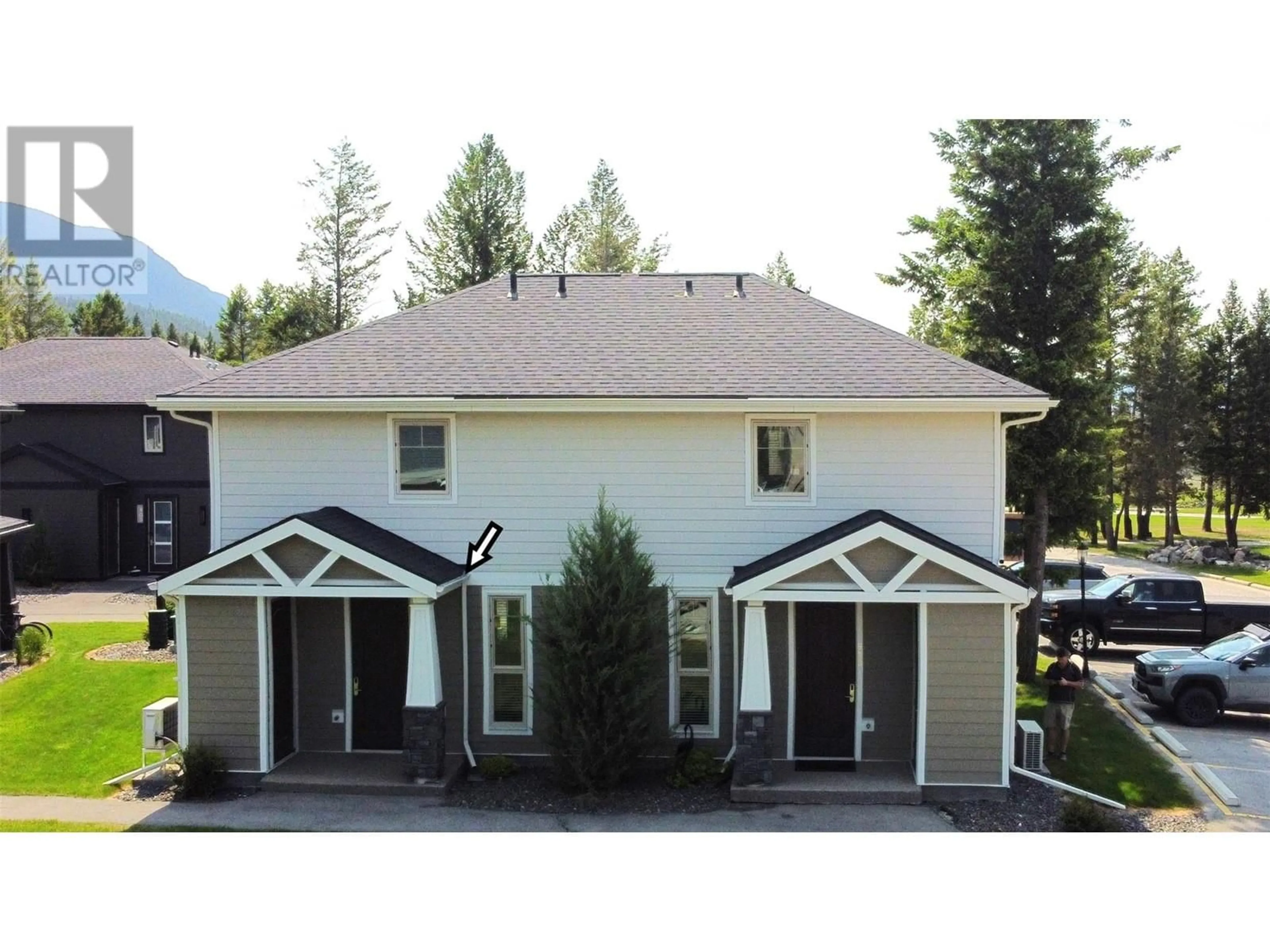 Home with vinyl exterior material, mountain view for 914 - 900 BIGHORN BOULEVARD, Radium Hot Springs British Columbia V0A1M0