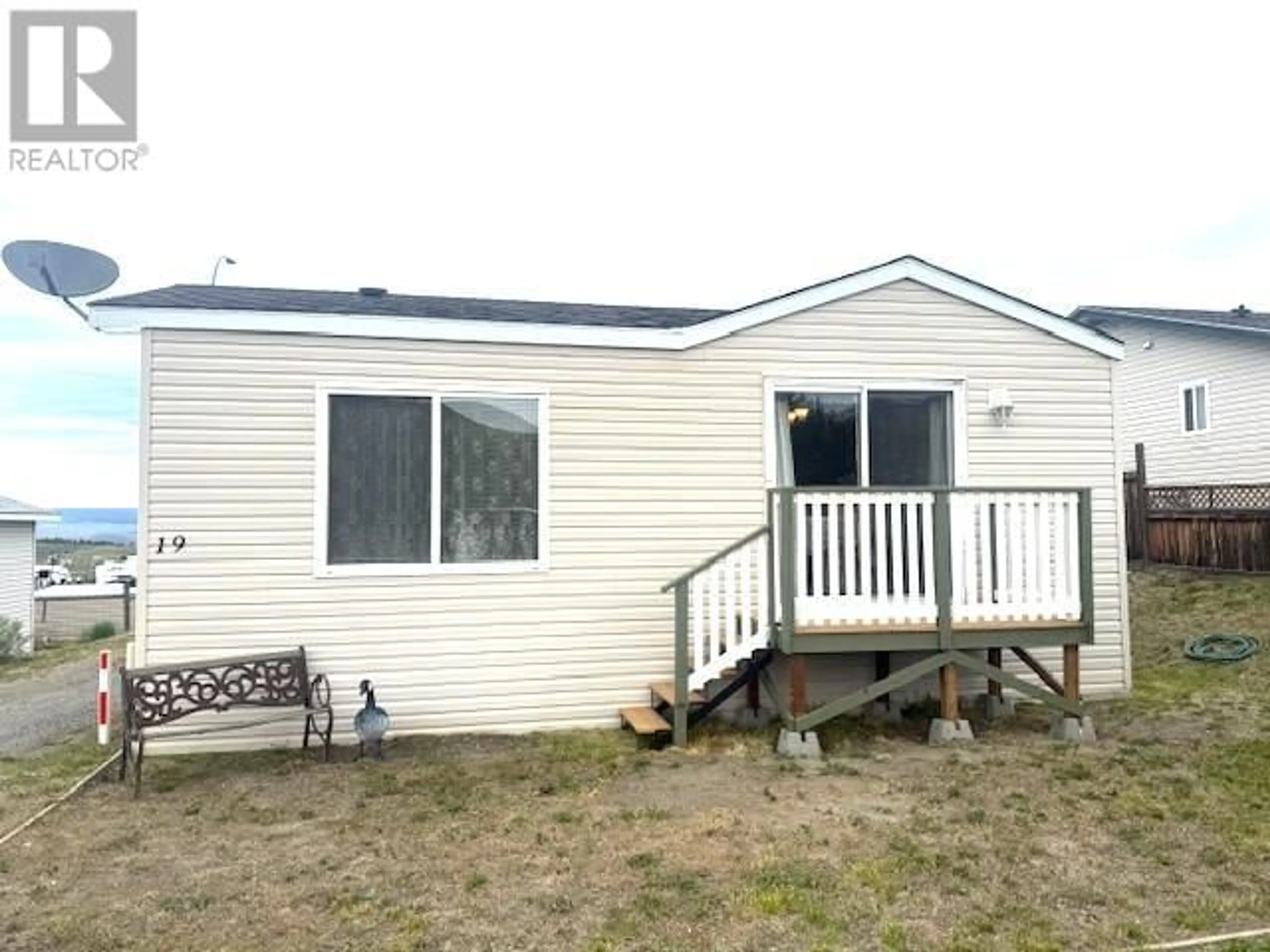 Home with vinyl exterior material, building for 19 - 2815 PRINCETON KAMLOOPS HIGHWAY, Kamloops British Columbia V0E2A0
