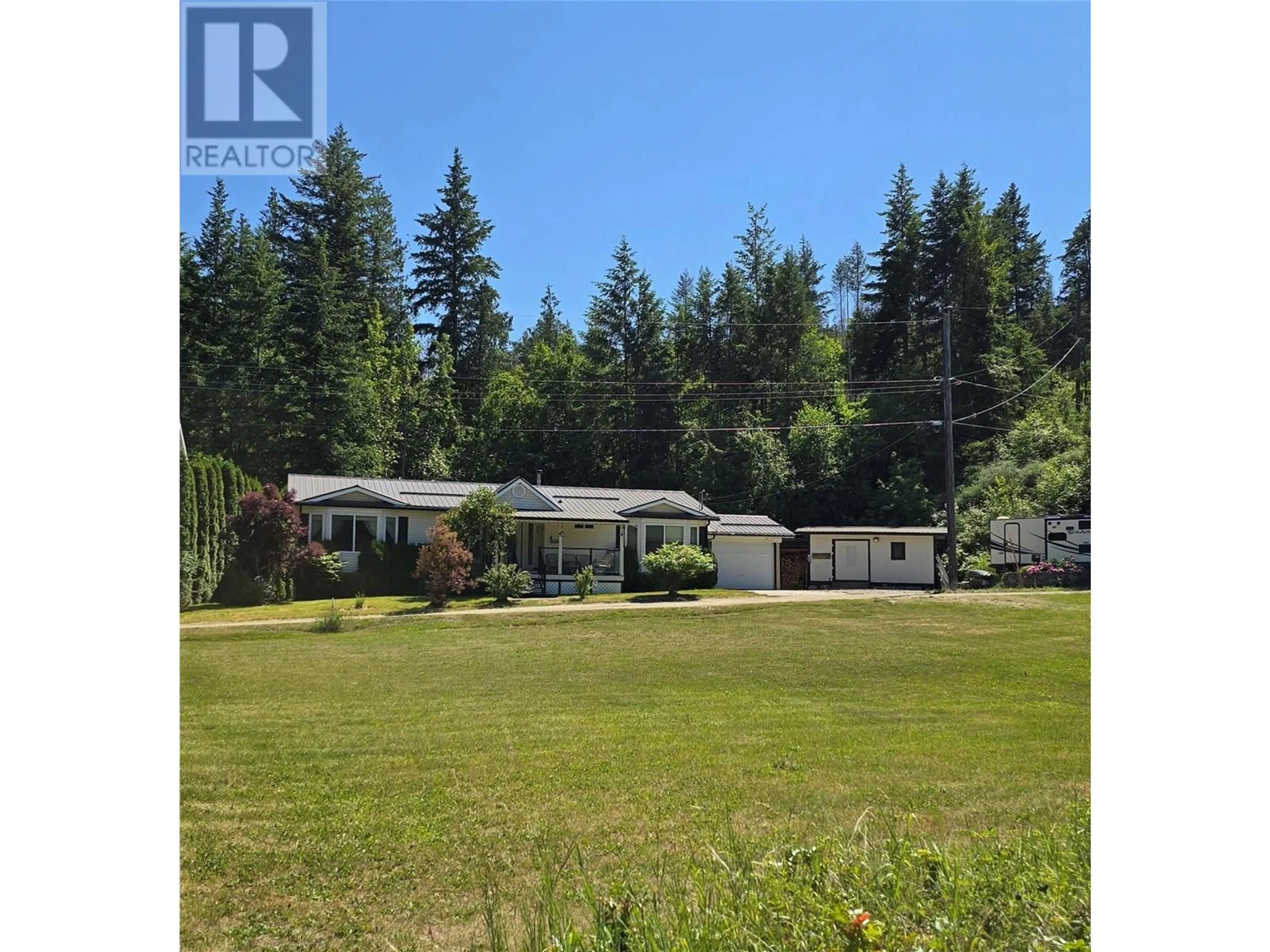 A pic from outside/outdoor area/front of a property/back of a property/a pic from drone, unknown for 14 - 8758 HOLDING ROAD, Adams Lake British Columbia V0E1M2