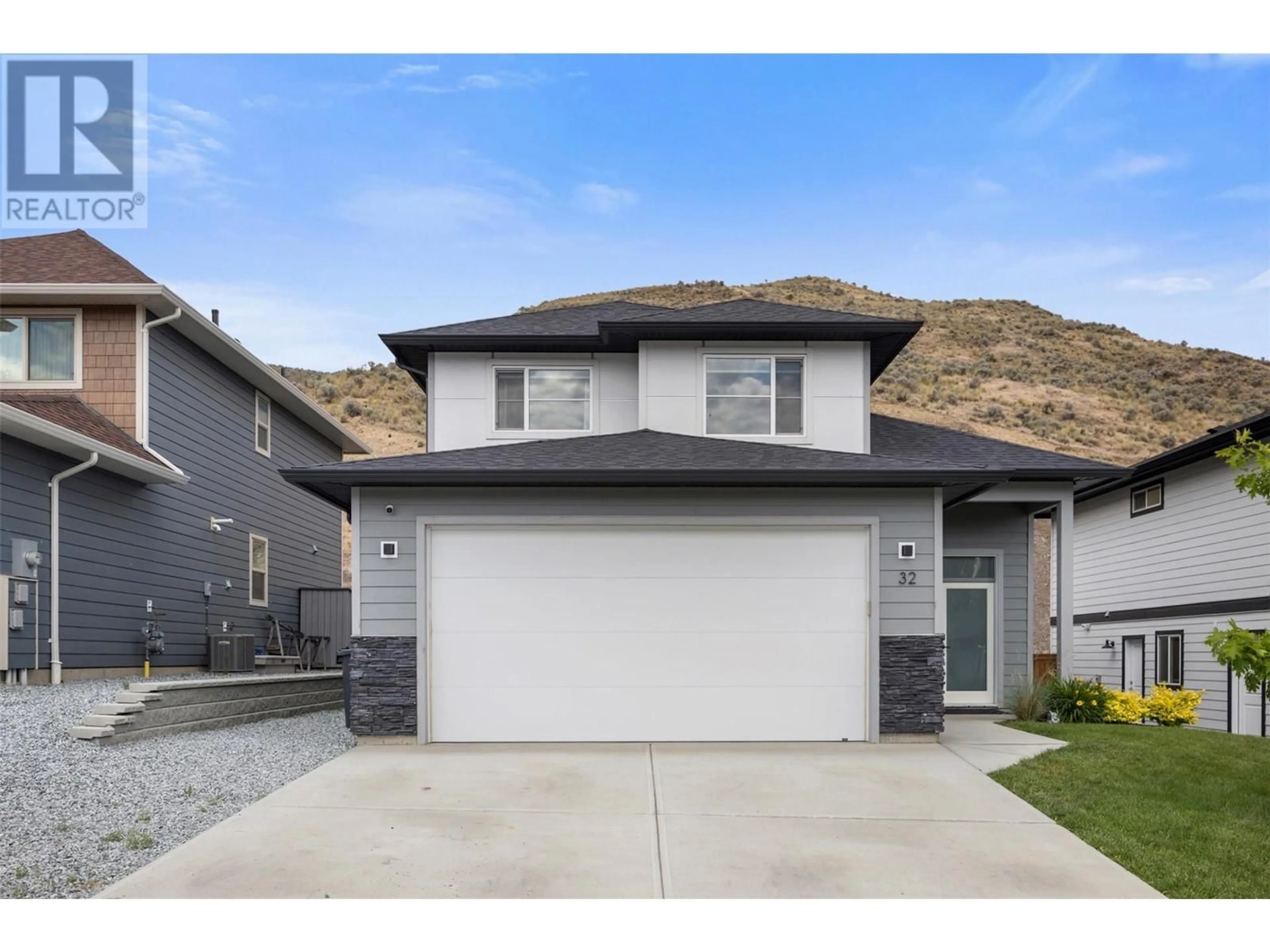Home with vinyl exterior material, street for 32 - 1900 ORD ROAD, Kamloops British Columbia V2B0B6